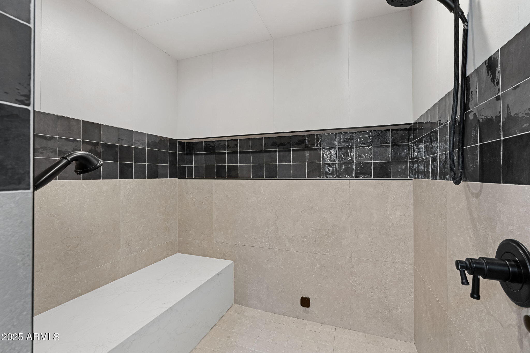 7067 N VIA DE LOS NINOS