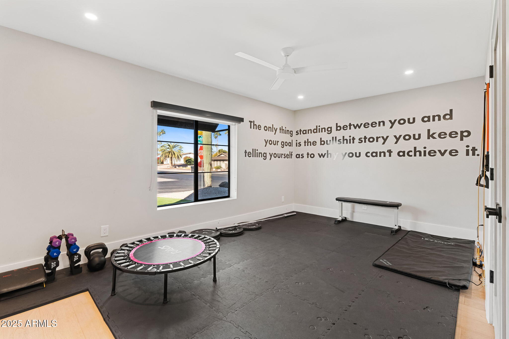 7067 N VIA DE LOS NINOS