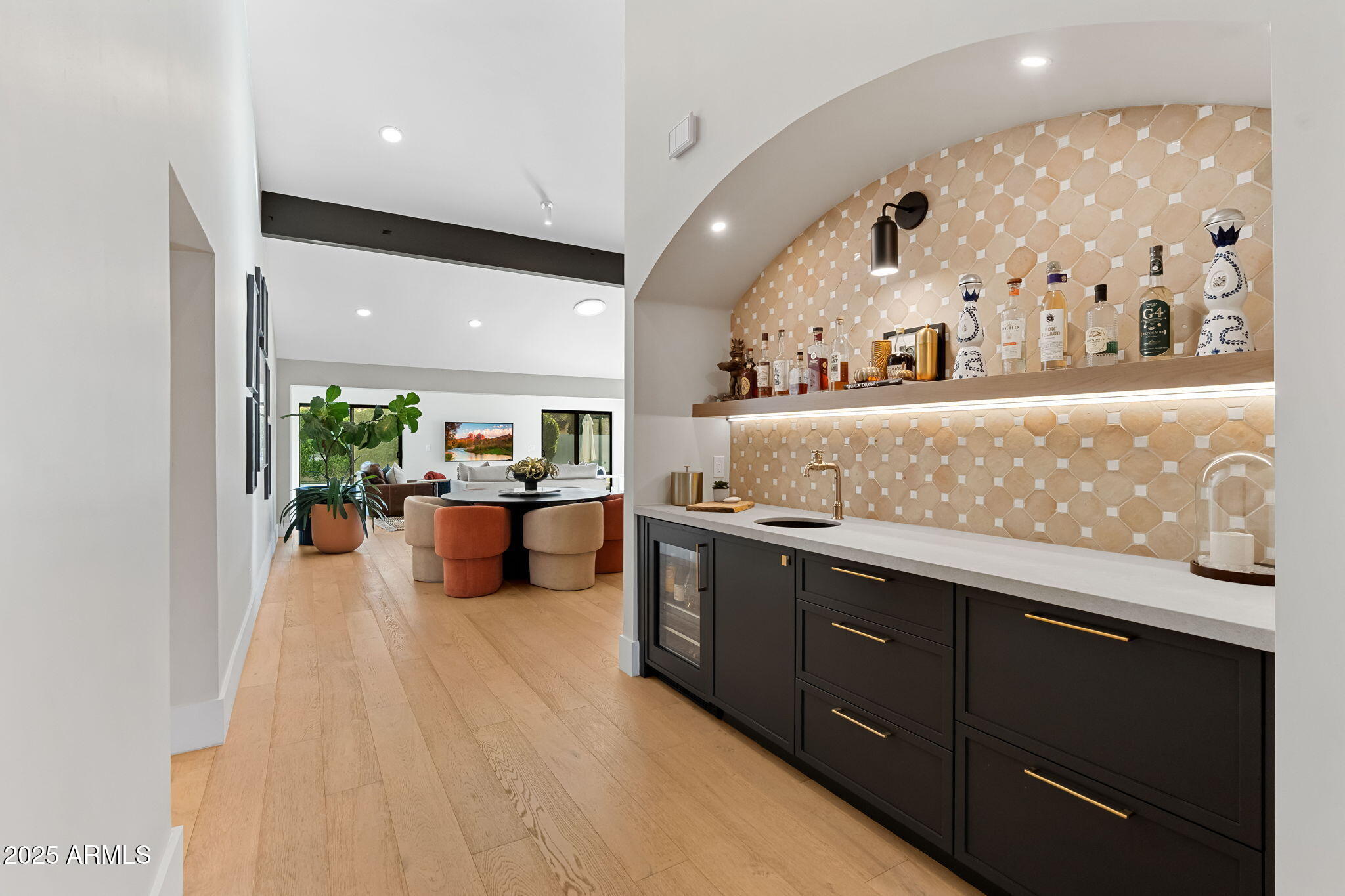 7067 N VIA DE LOS NINOS