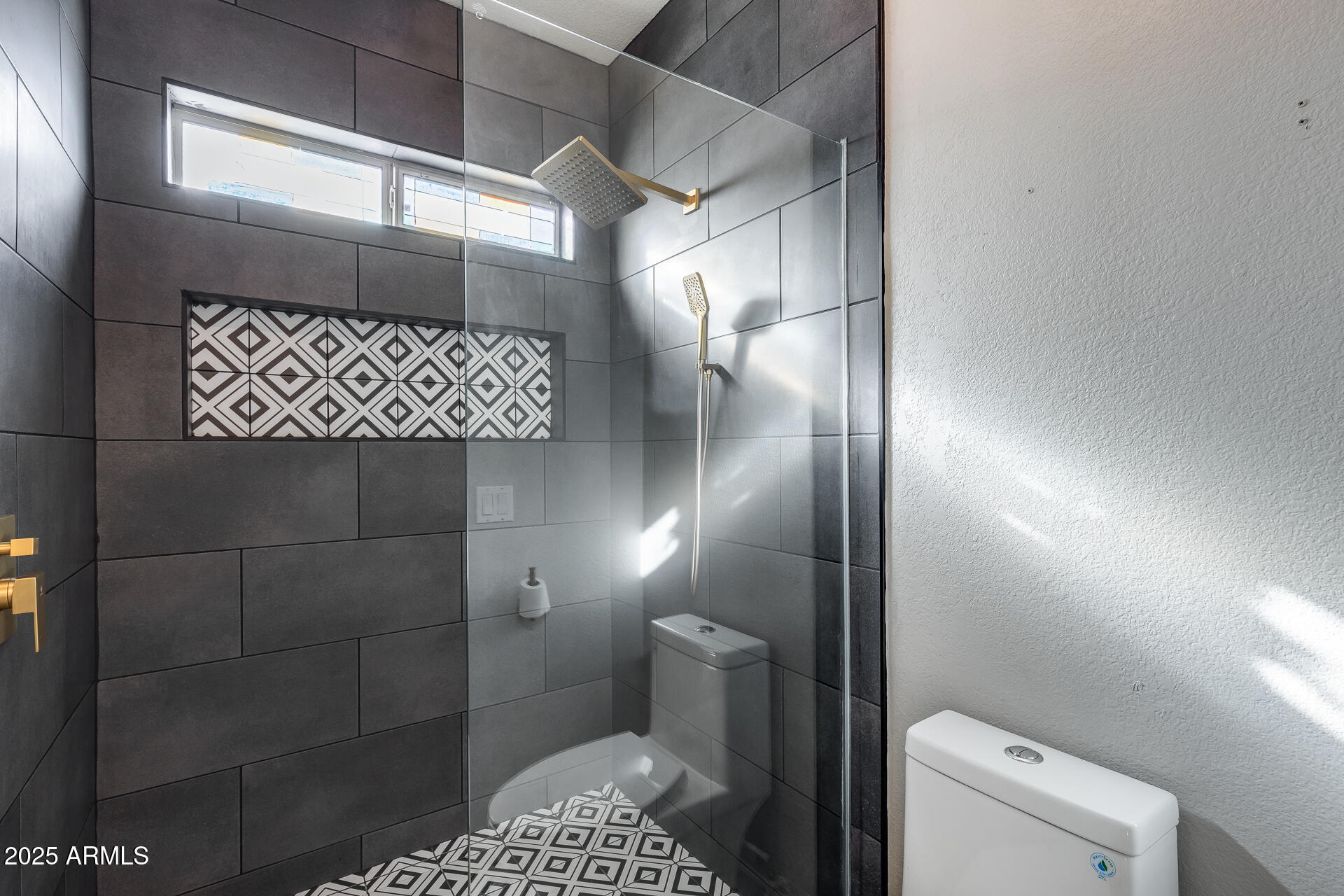 4043 W DESERT HOLLOW Drive