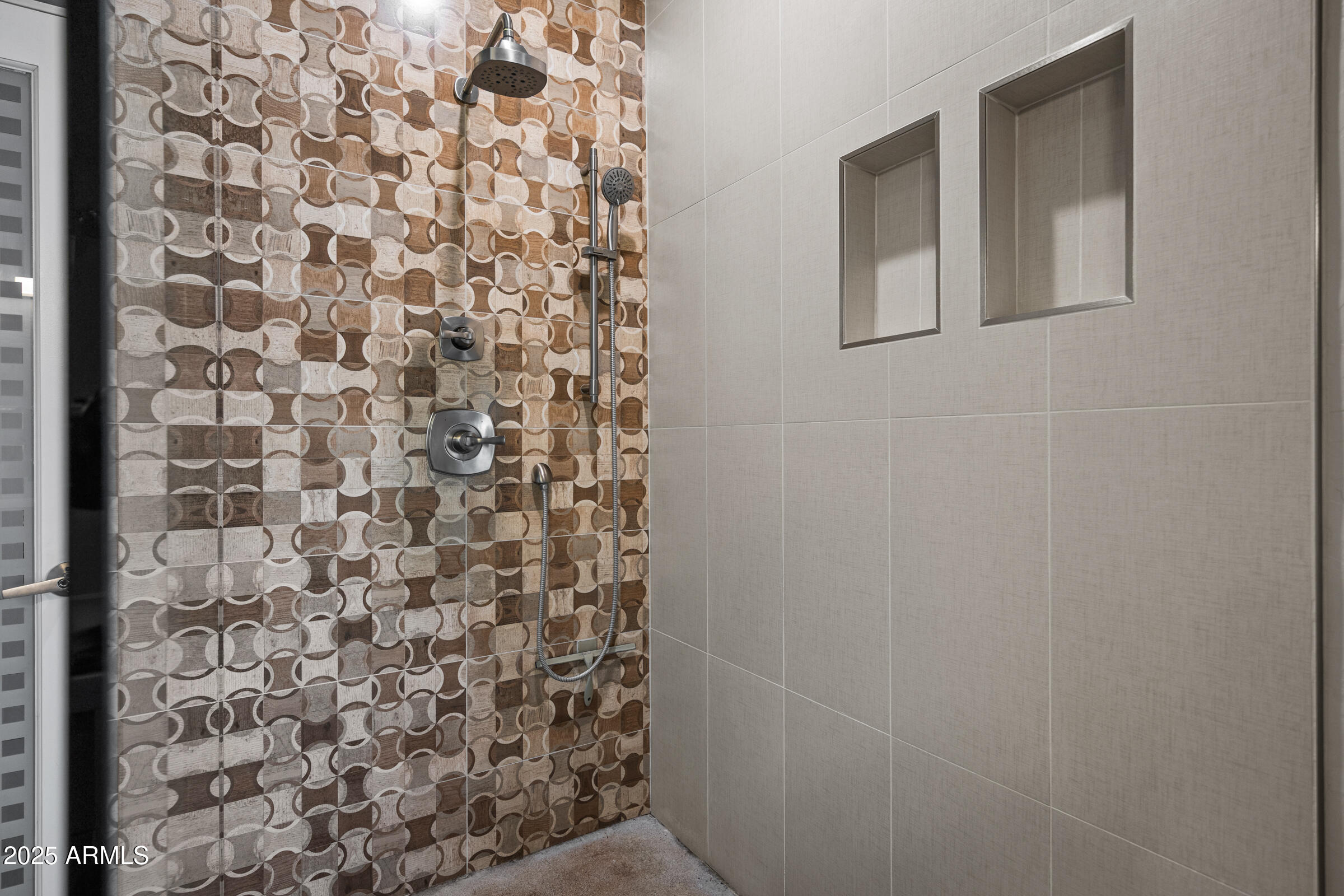 914 E OSBORN Road 306