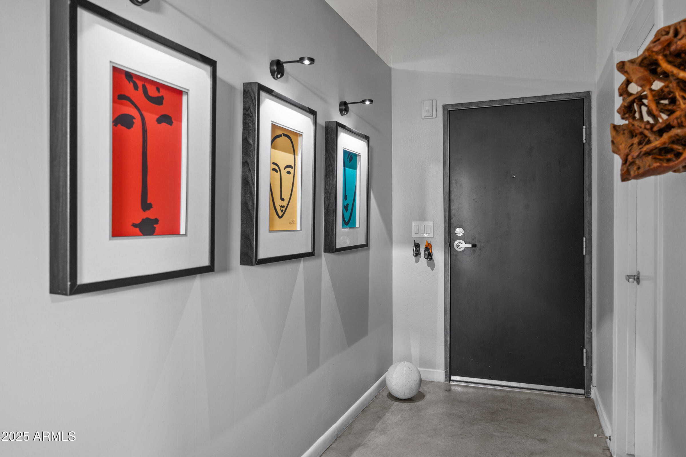 914 E OSBORN Road 306