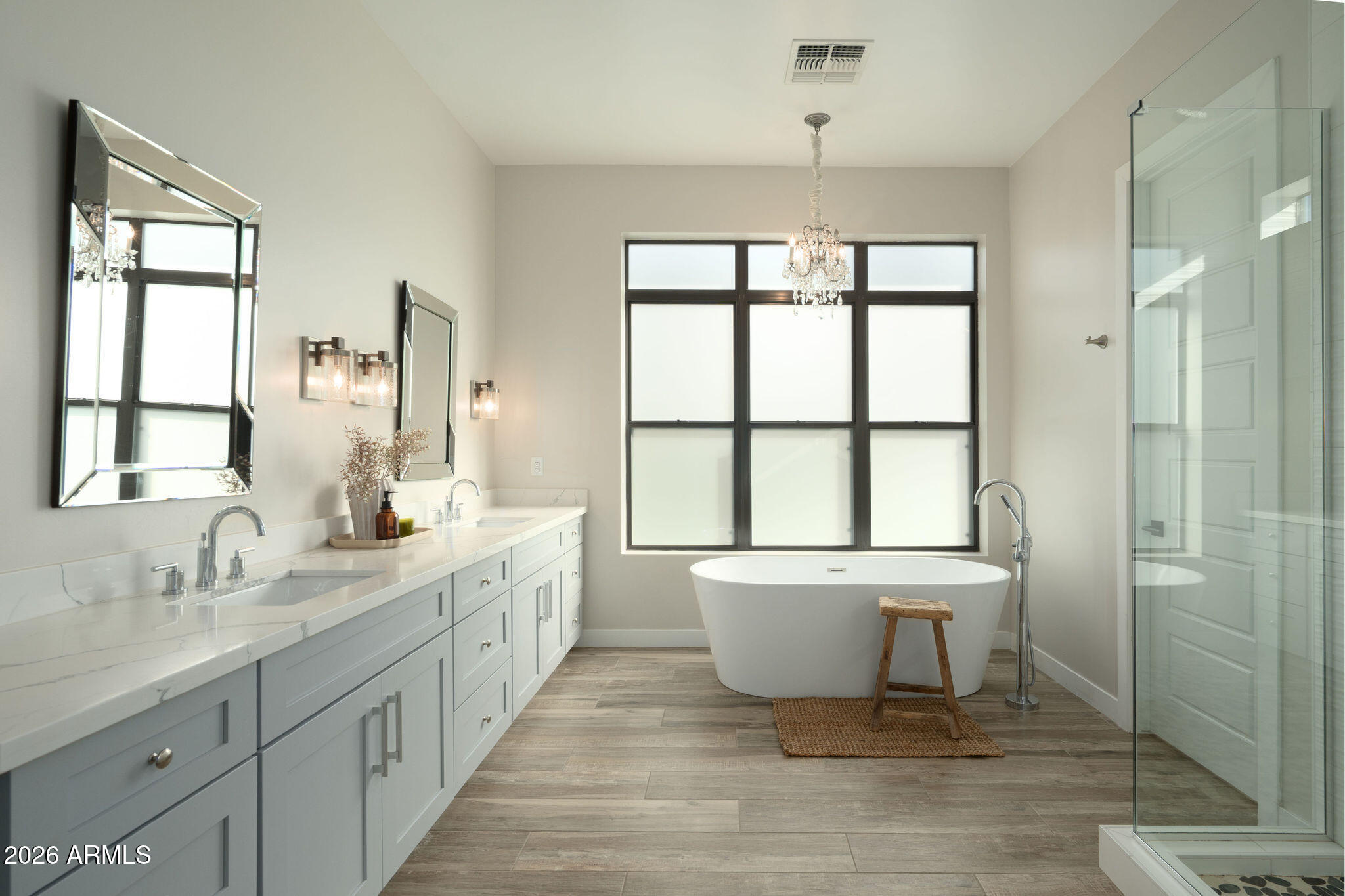 4533 E MONTECITO Avenue