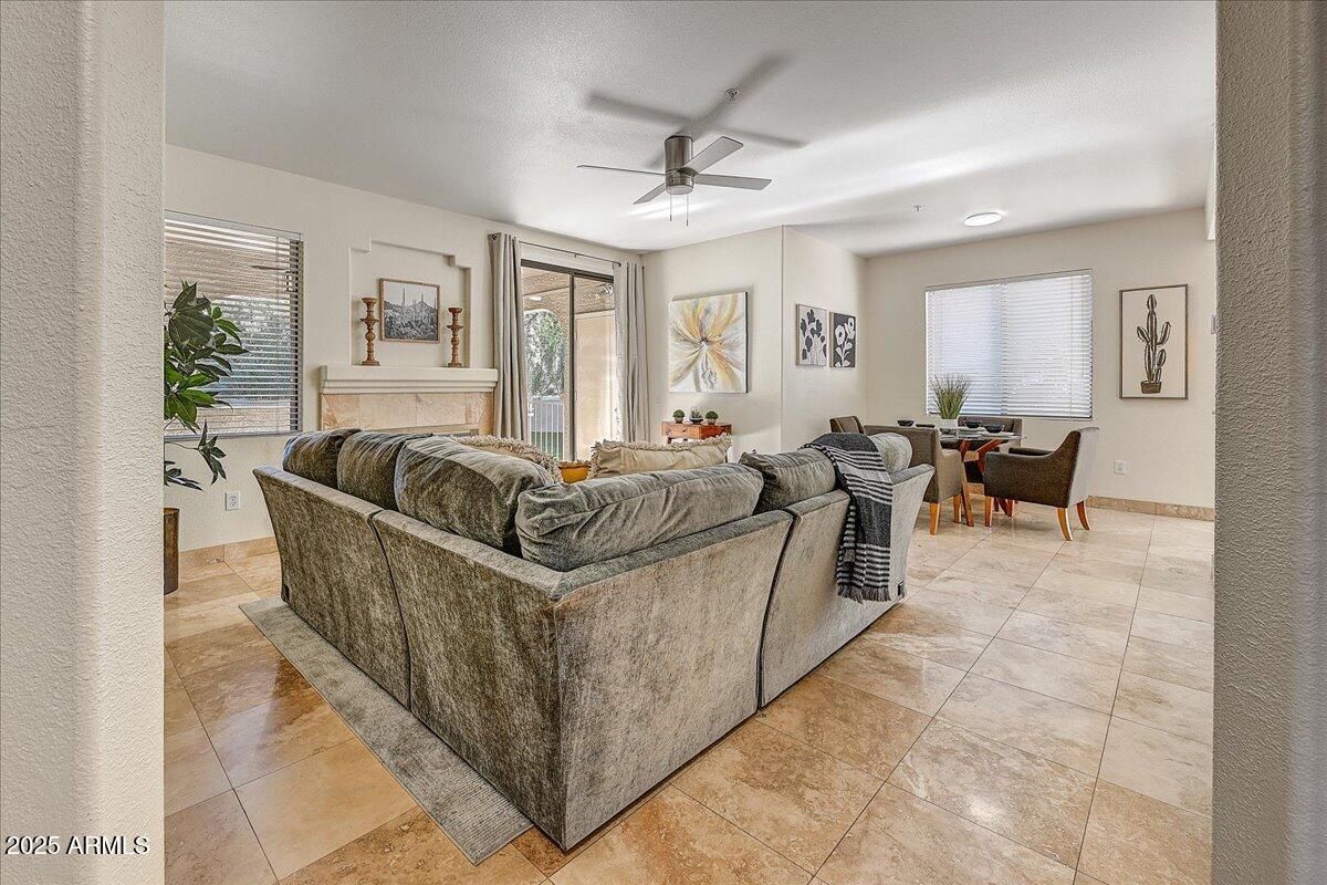 15151 N Frank Lloyd Wright Boulevard 1075