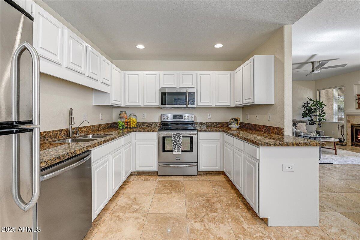 15151 N Frank Lloyd Wright Boulevard 1075