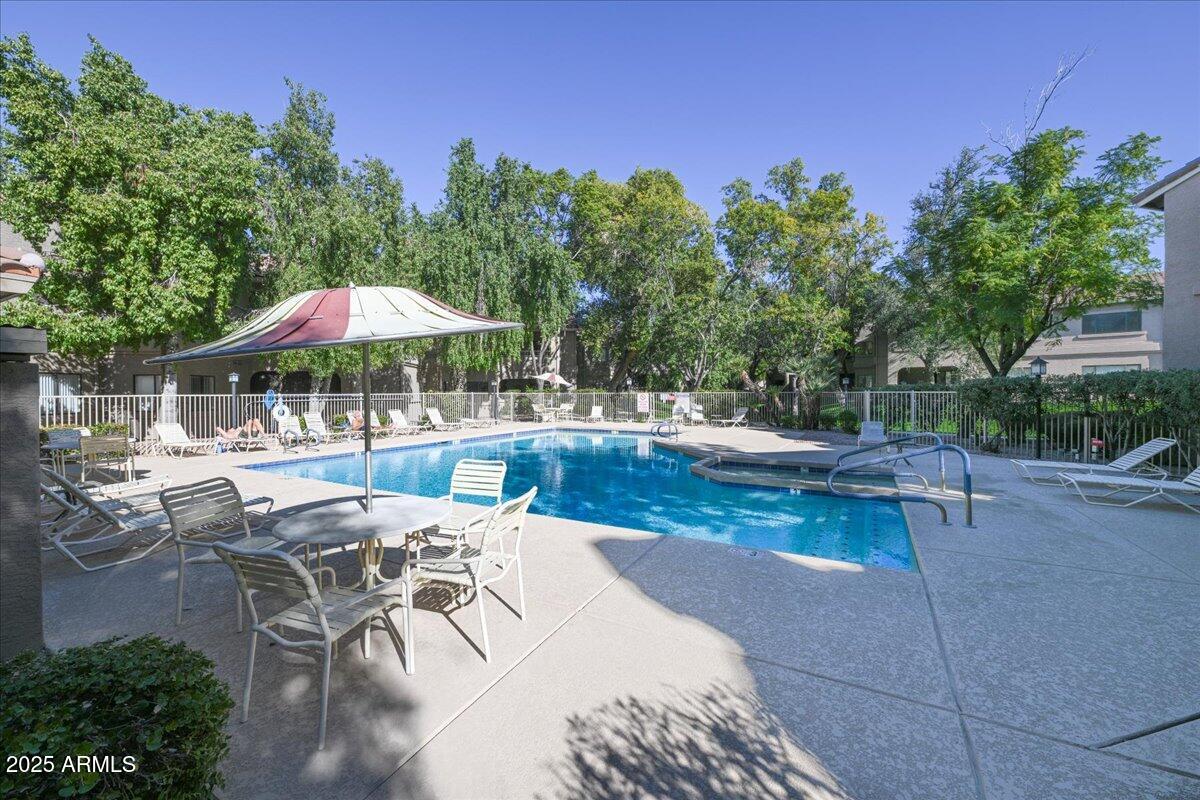 15151 N Frank Lloyd Wright Boulevard 1075