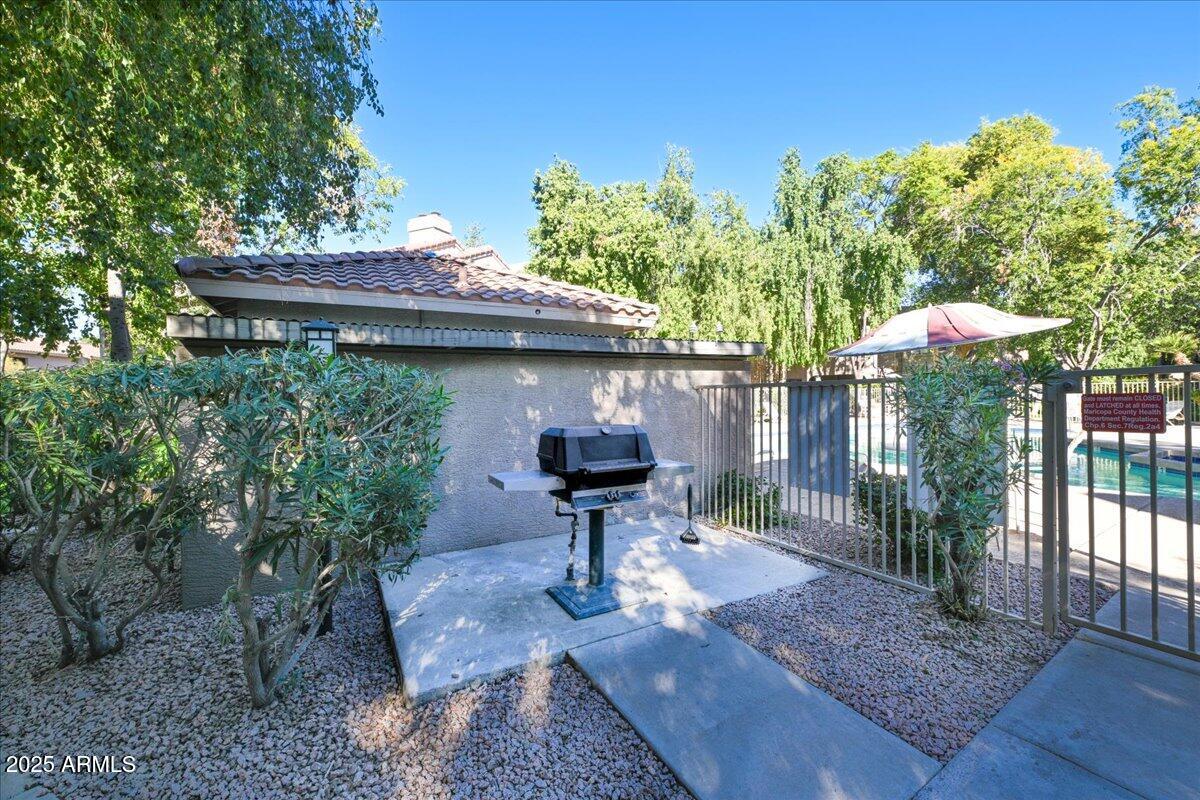 15151 N Frank Lloyd Wright Boulevard 1075
