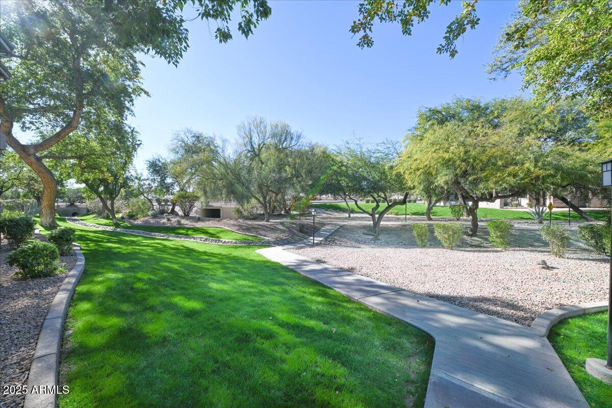 15151 N Frank Lloyd Wright Boulevard 1075