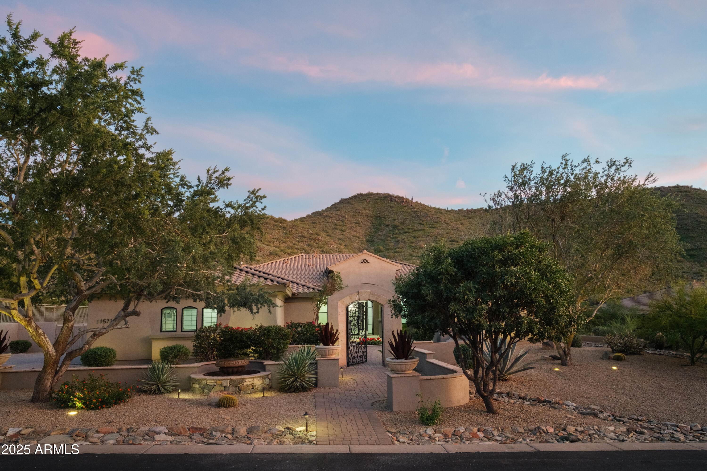 11573 E WINCHCOMB Drive