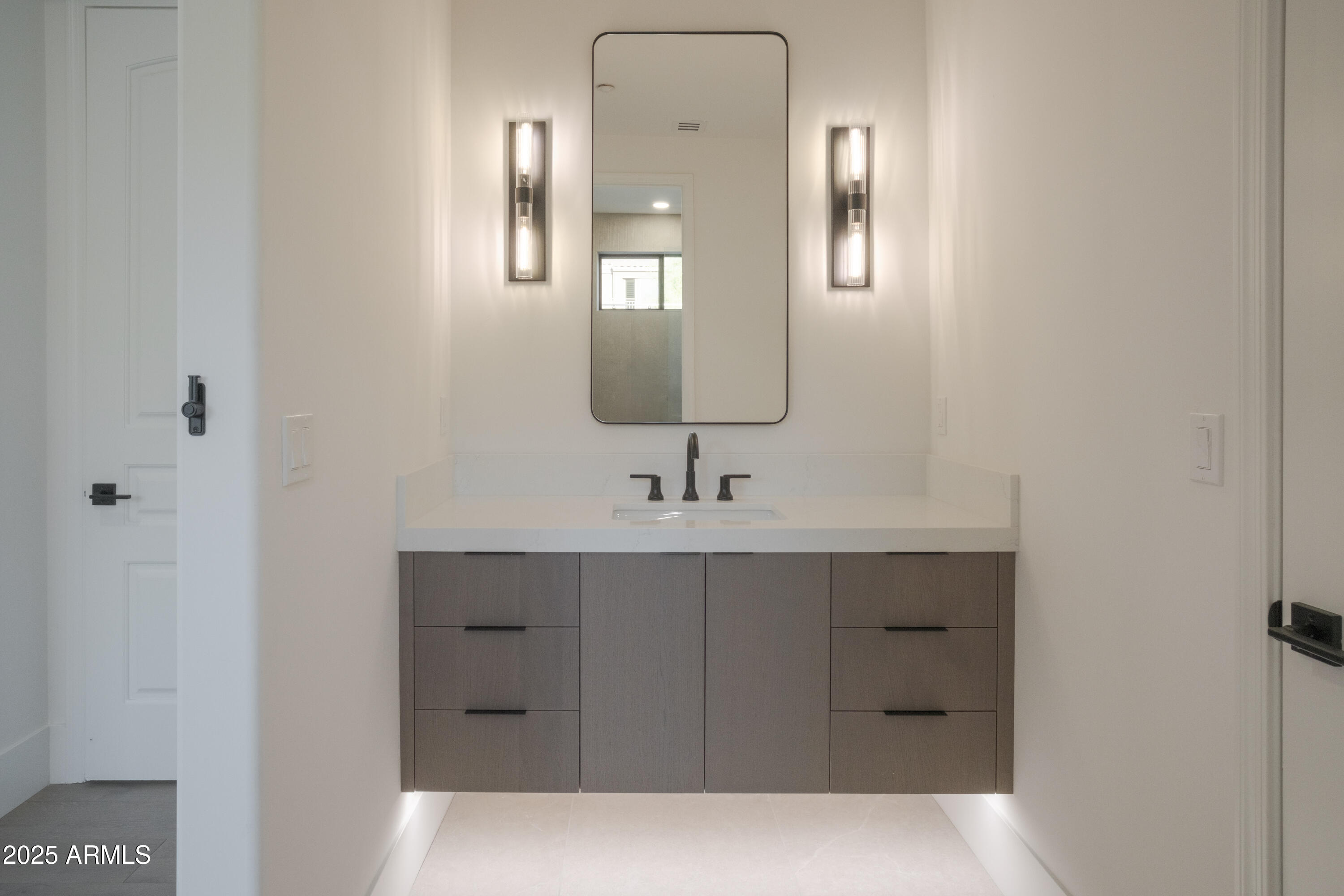 11573 E WINCHCOMB Drive