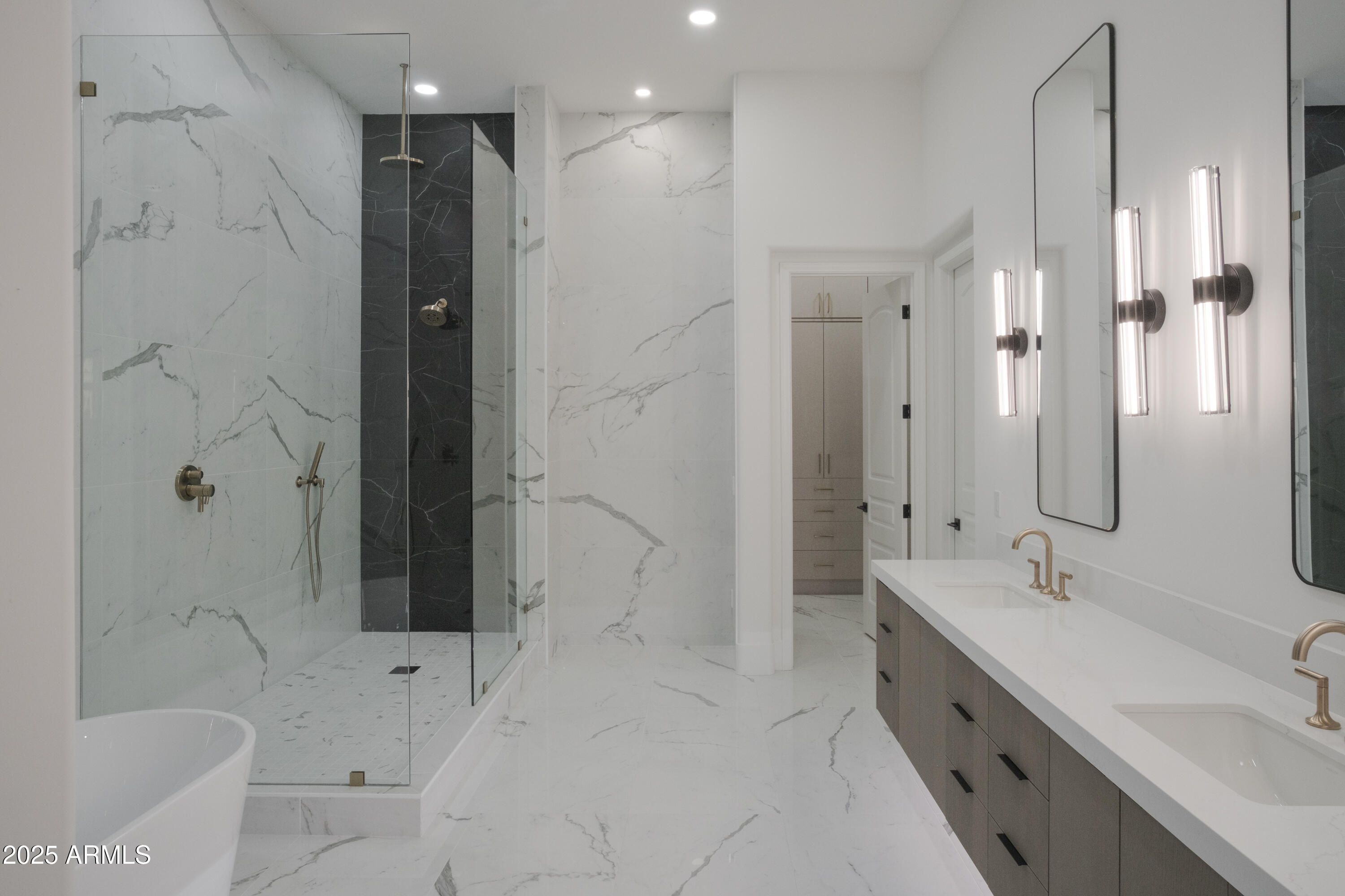 11573 E WINCHCOMB Drive