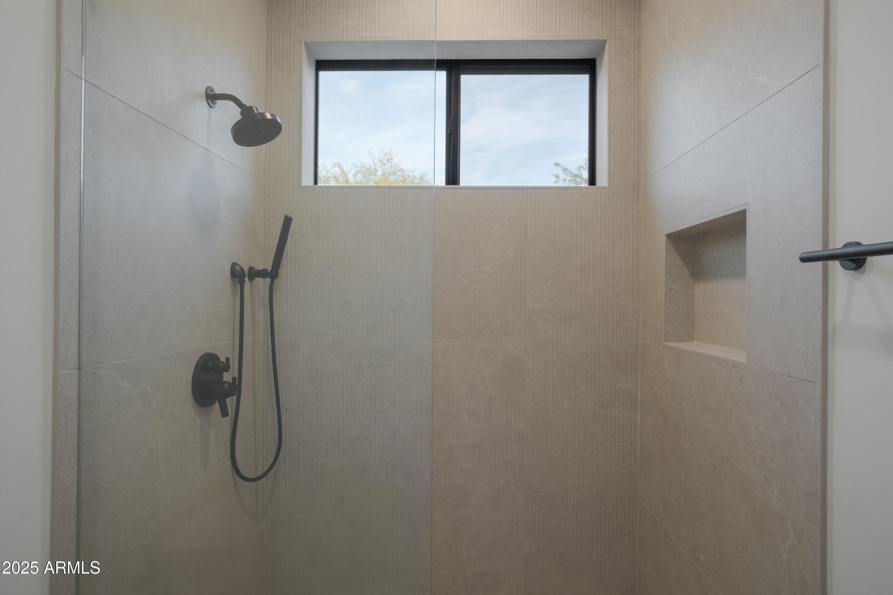 11573 E WINCHCOMB Drive