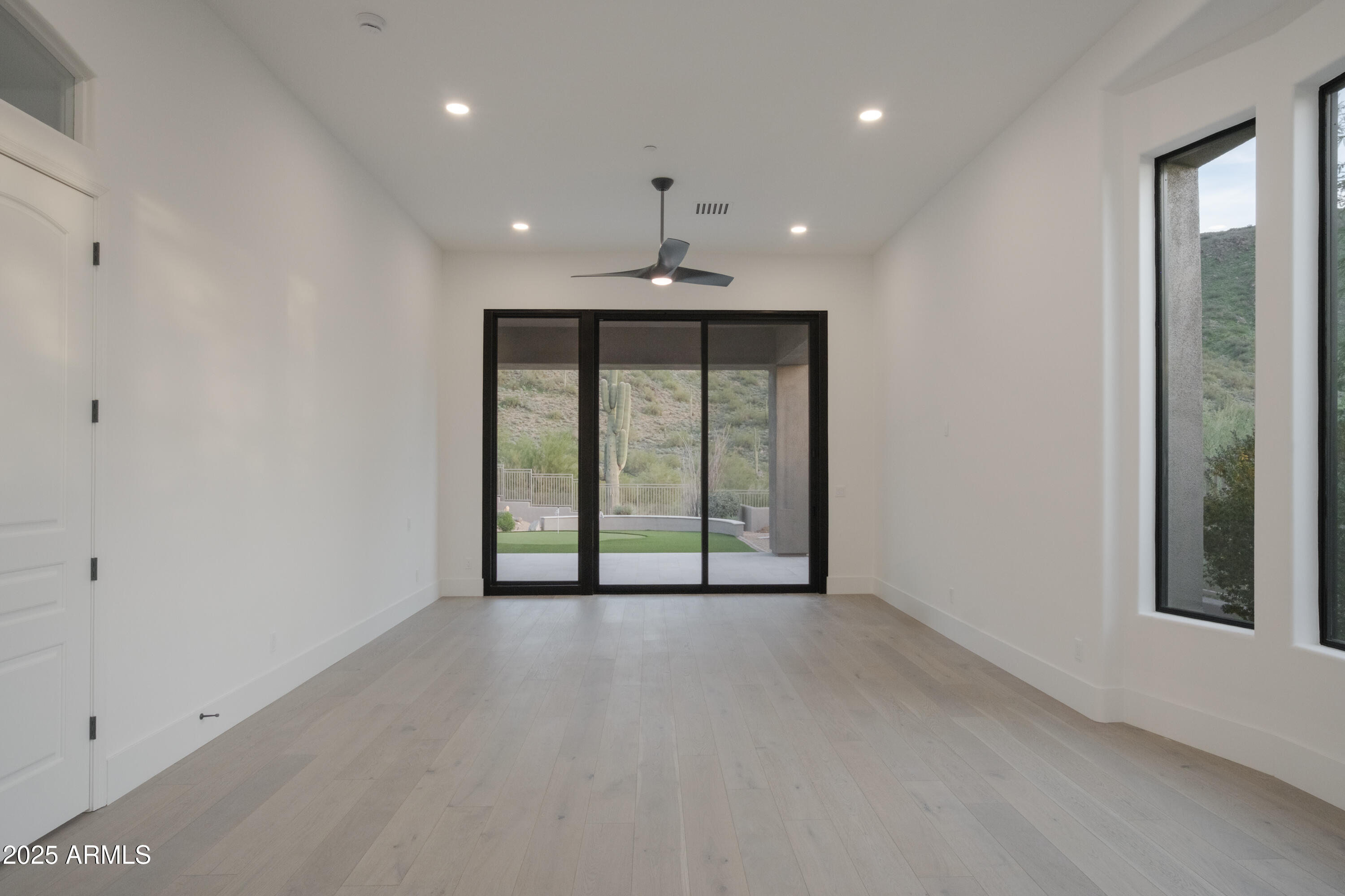 11573 E WINCHCOMB Drive