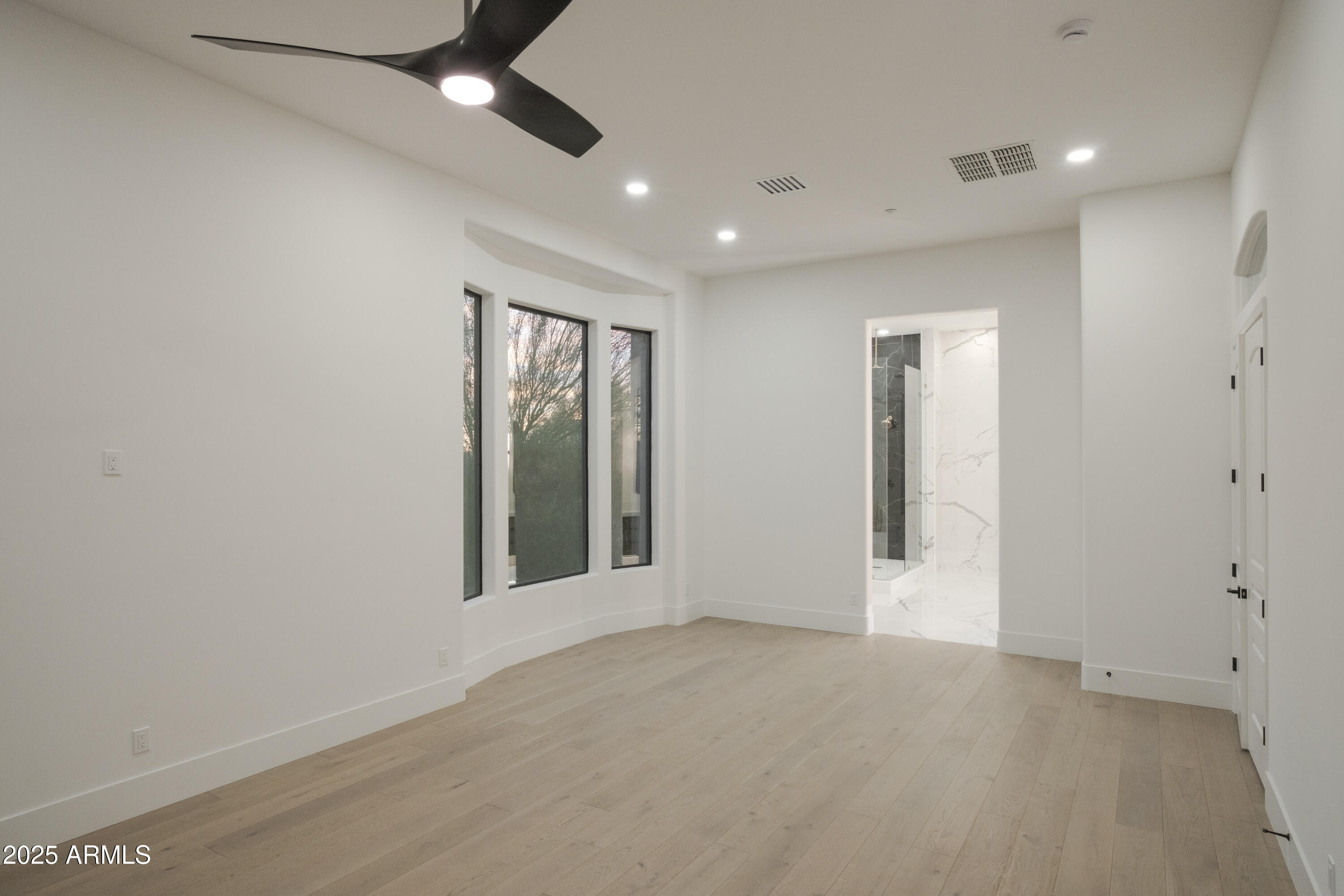 11573 E WINCHCOMB Drive