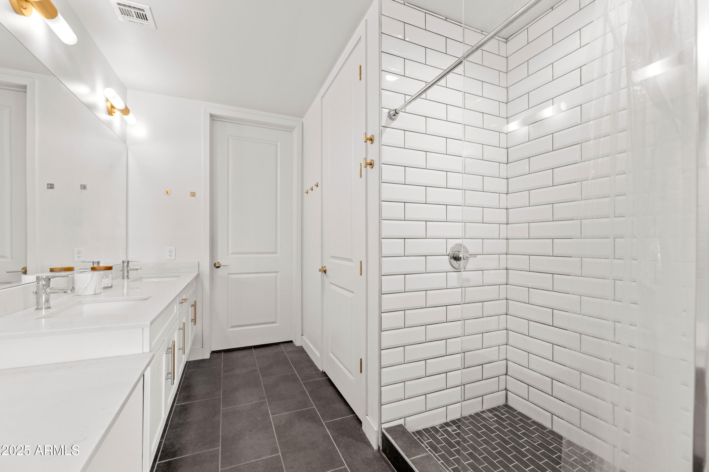 3131 N CENTRAL Avenue 3006