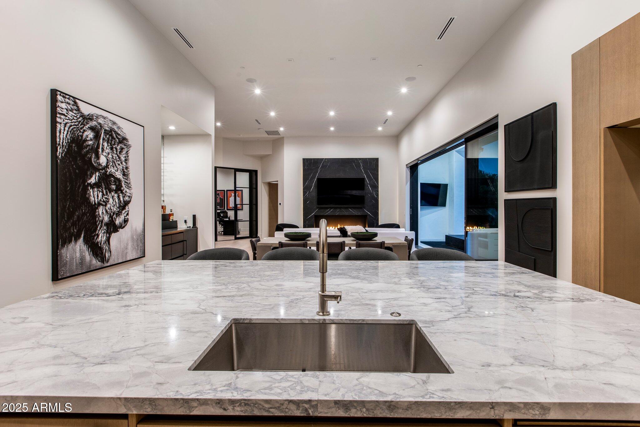 7120 E PARADISE RANCH Road