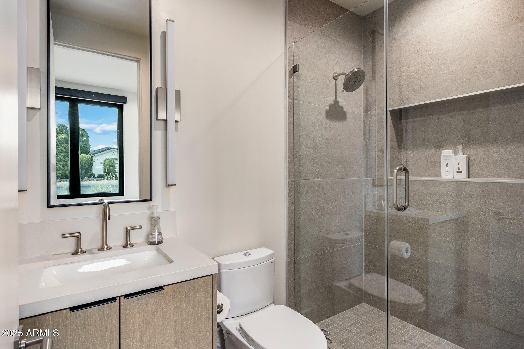 7120 E PARADISE RANCH Road