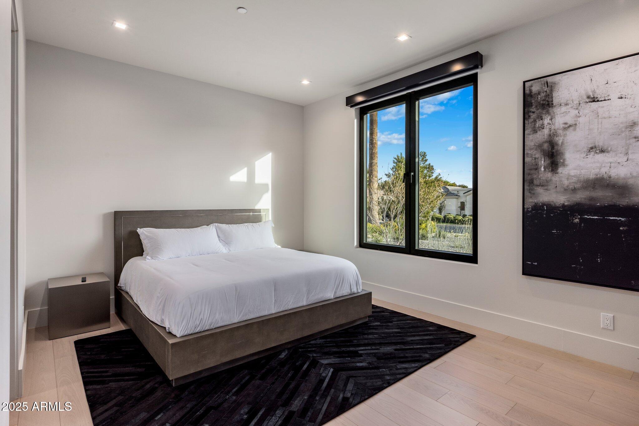 7120 E PARADISE RANCH Road