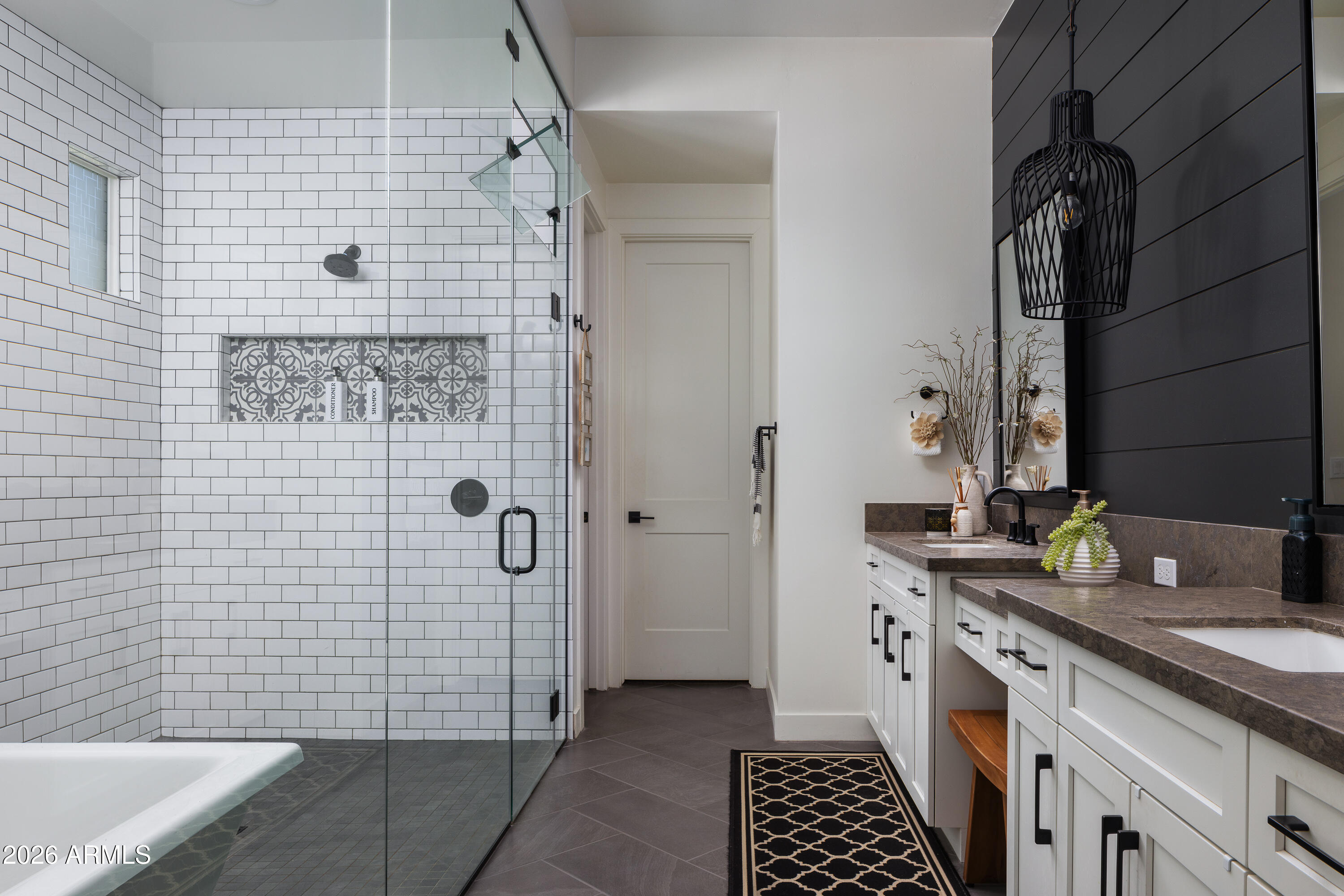 3483 E BLOOMFIELD Parkway