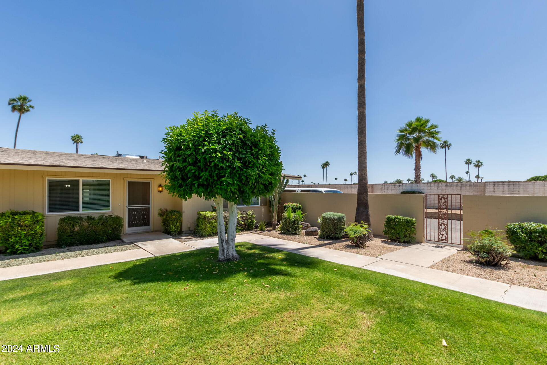 10935 W SANTA FE Drive