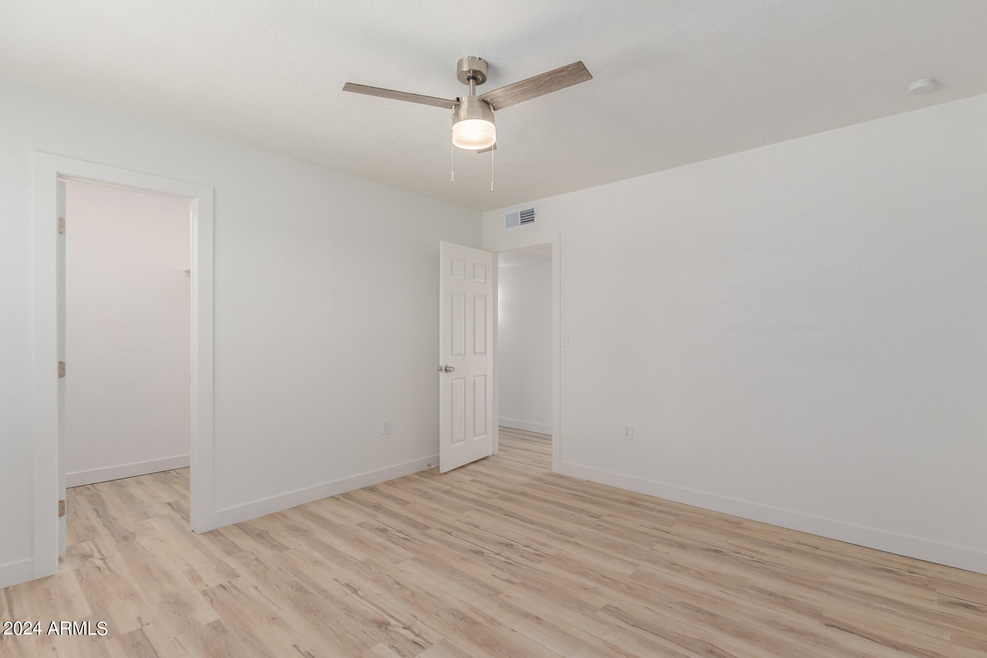 10935 W SANTA FE Drive