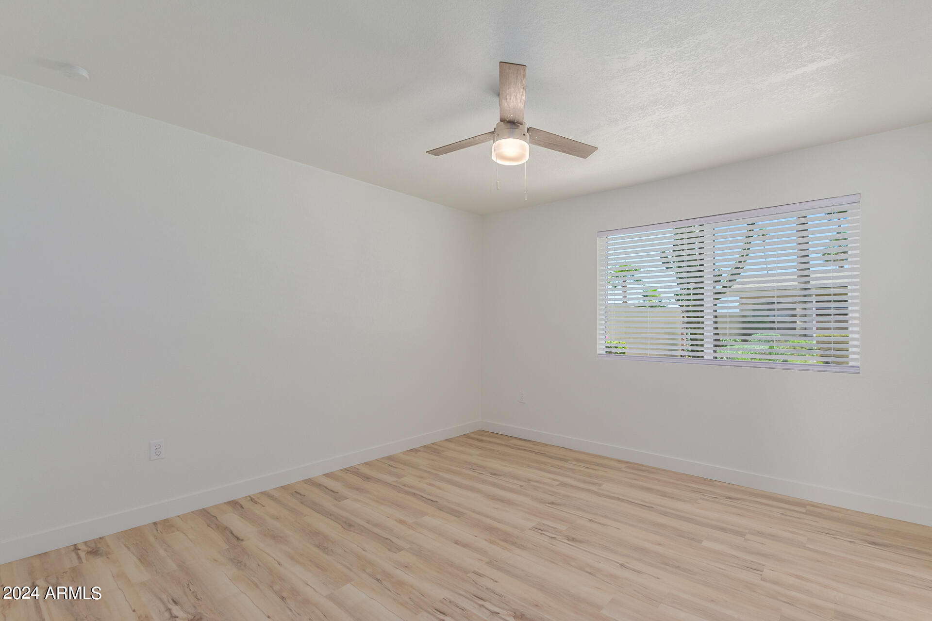 10935 W SANTA FE Drive