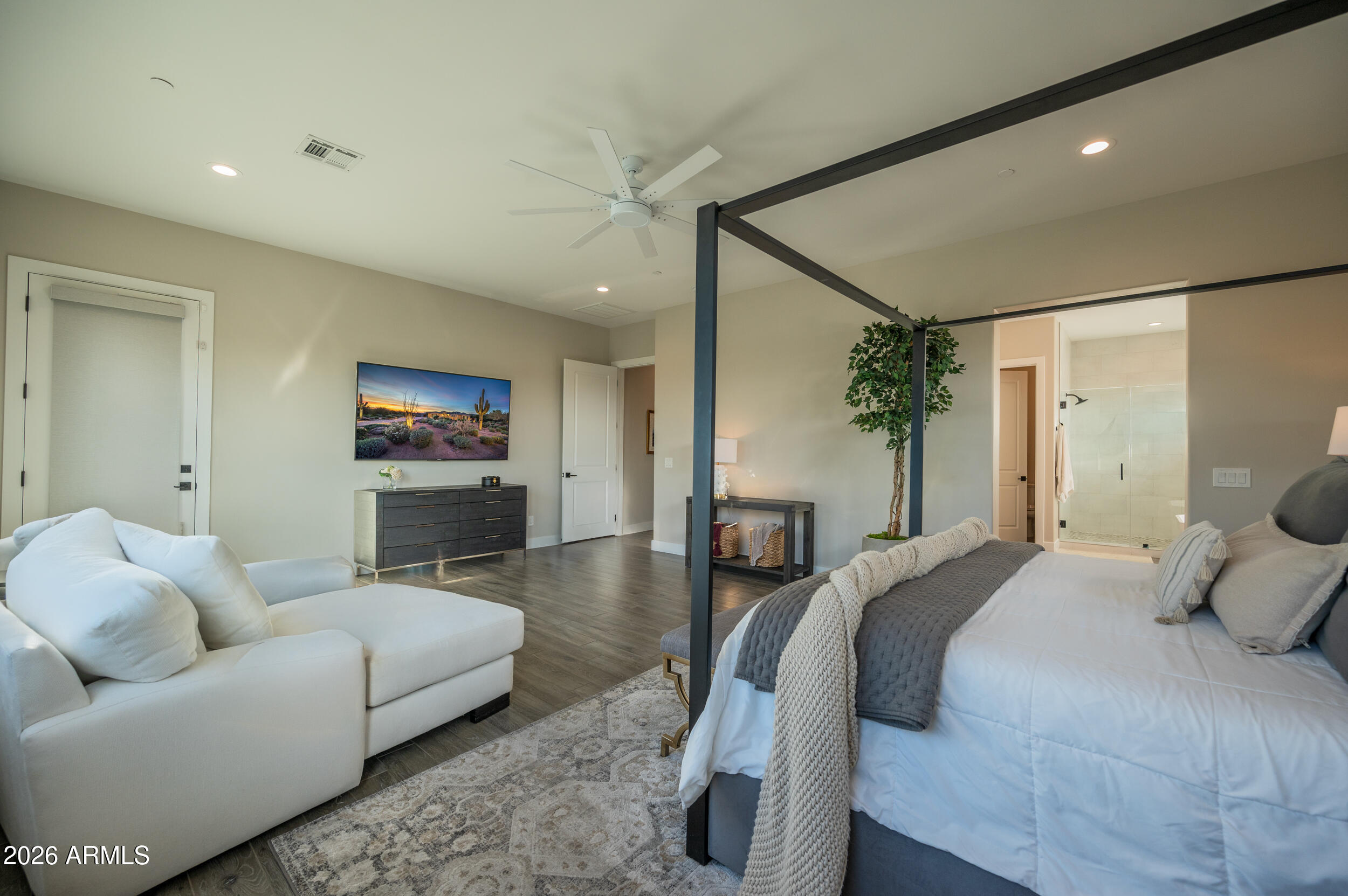 35584 N ROLLING CREEK Drive