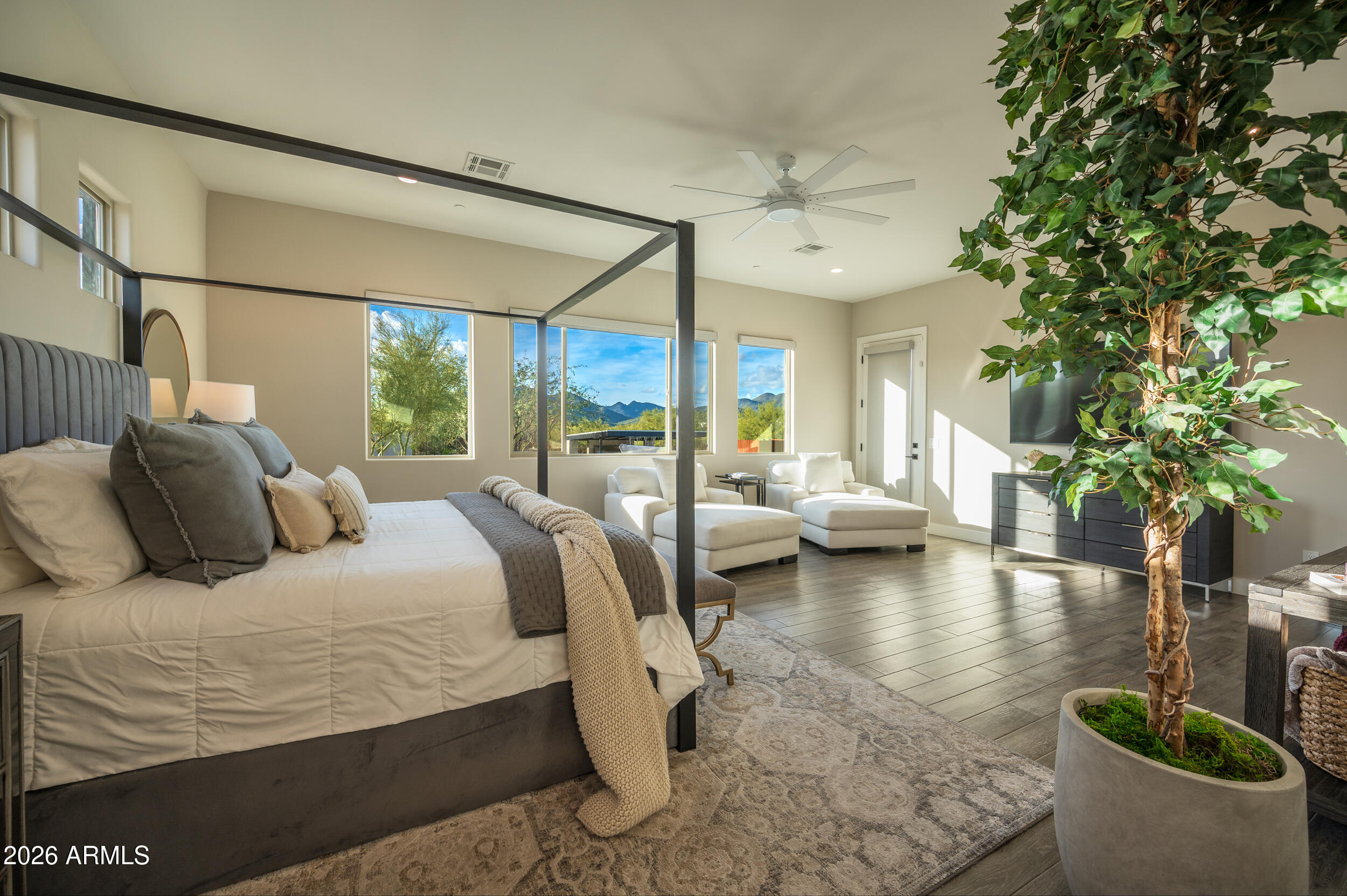 35584 N ROLLING CREEK Drive