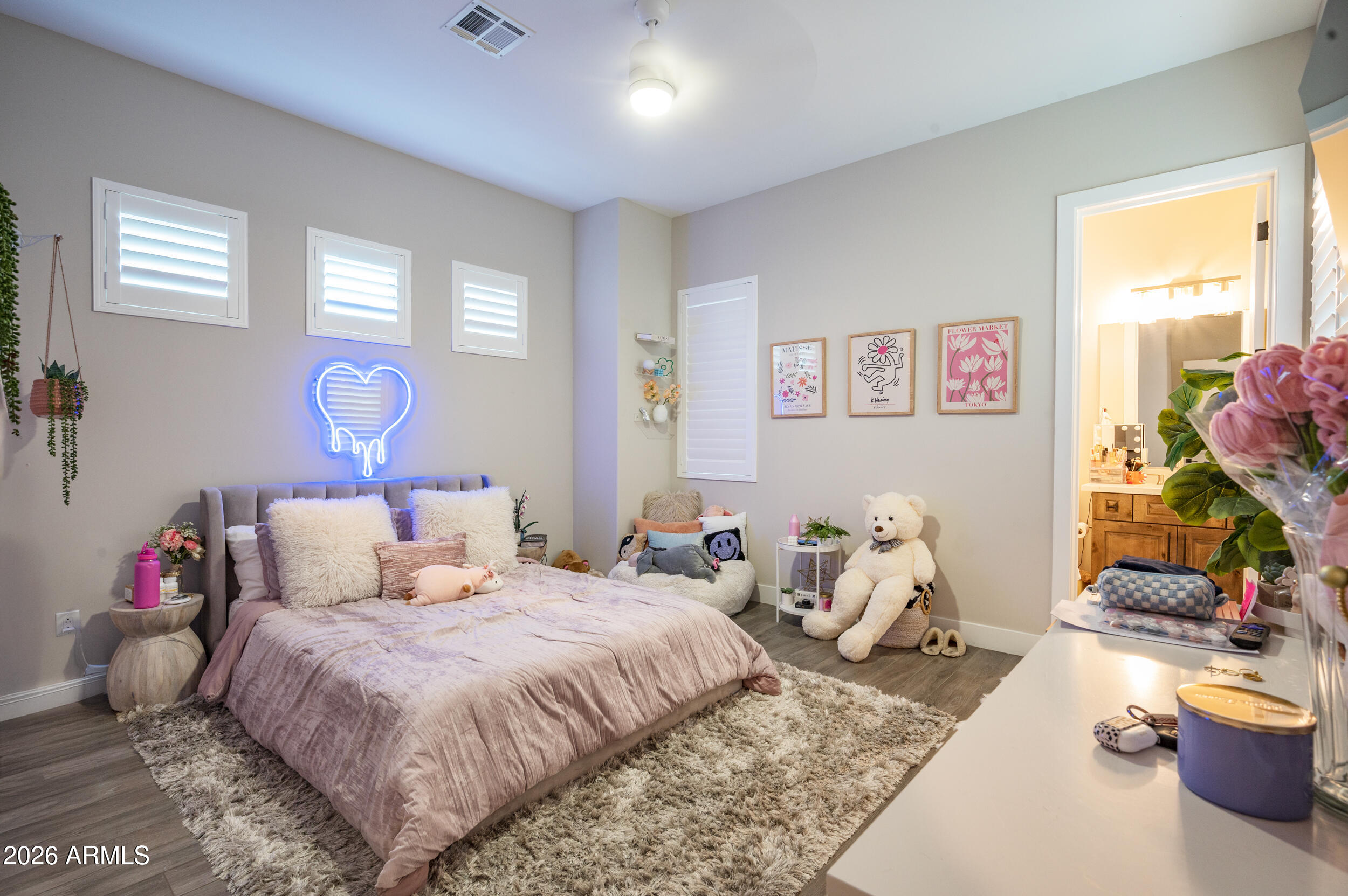 35584 N ROLLING CREEK Drive