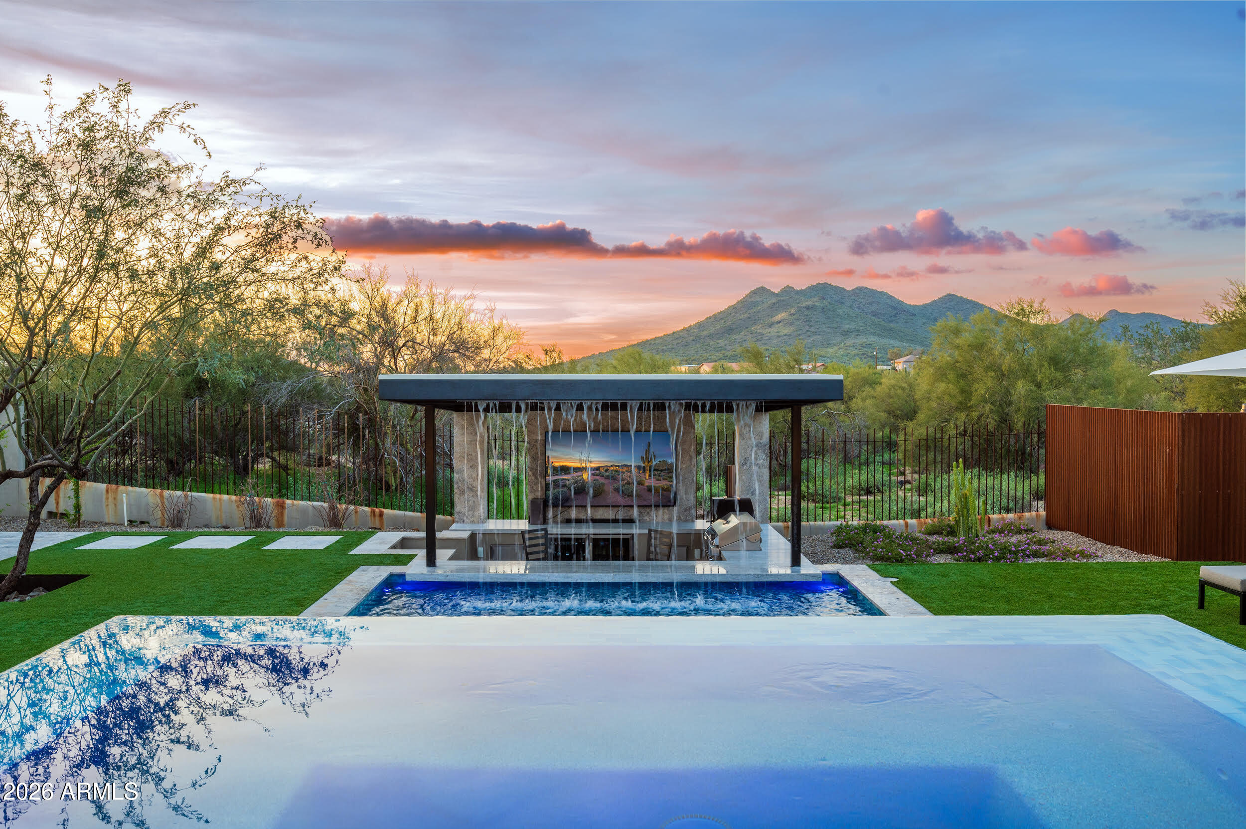 35584 N ROLLING CREEK Drive