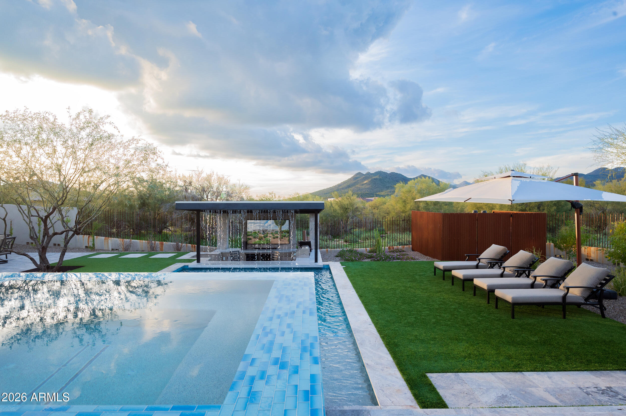 35584 N ROLLING CREEK Drive