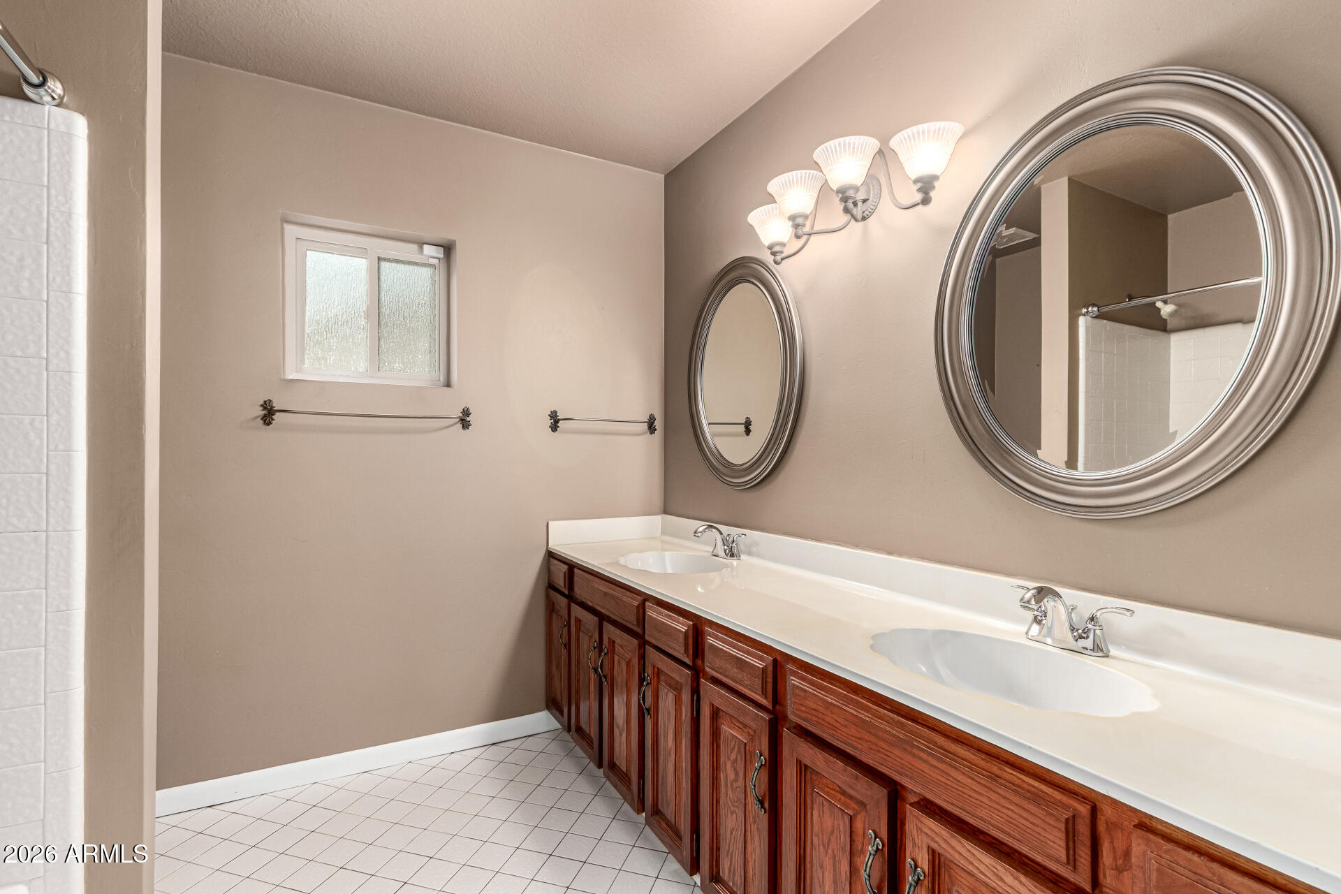 8683 E VIA DE LA GENTE