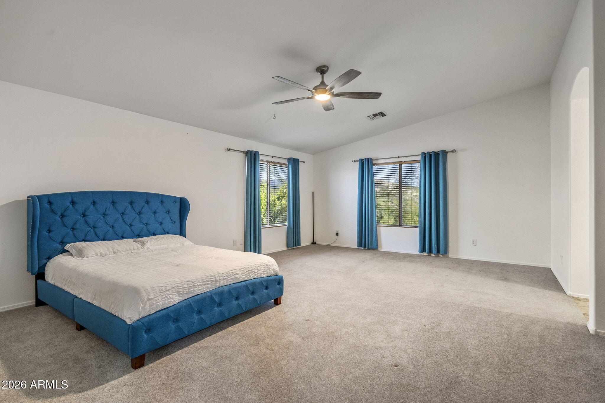 2538 E MINE CREEK Road