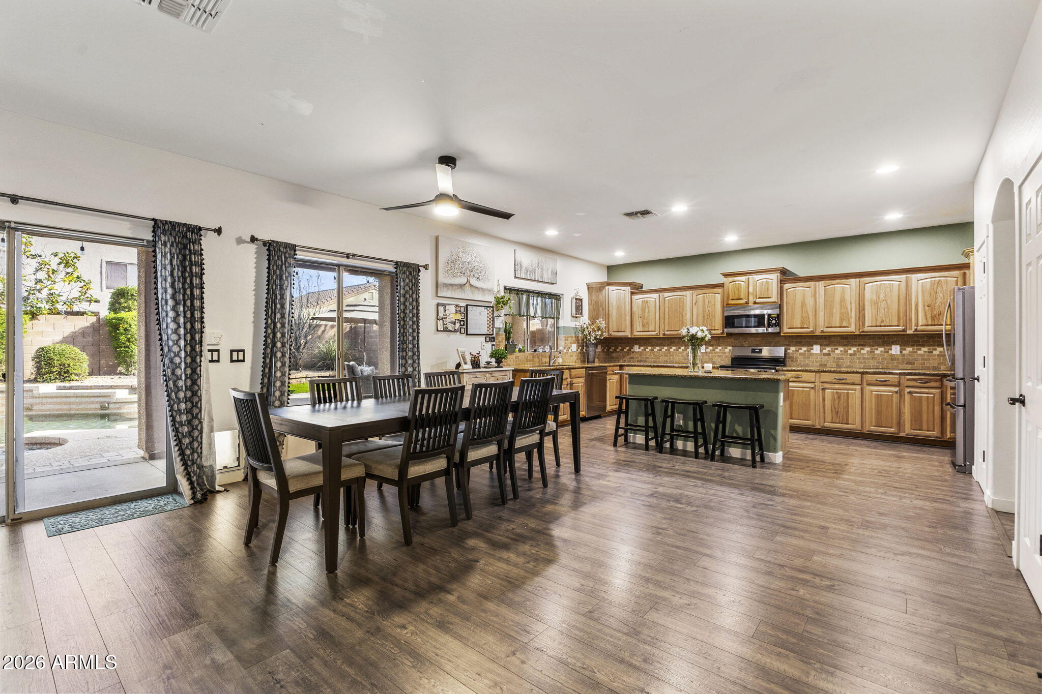 2538 E MINE CREEK Road