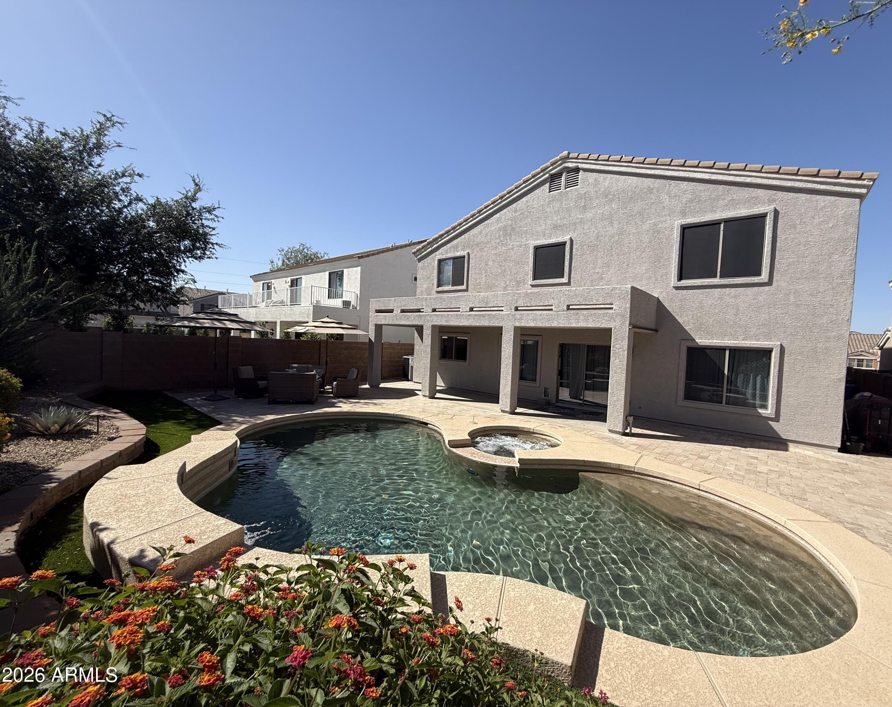 2538 E MINE CREEK Road