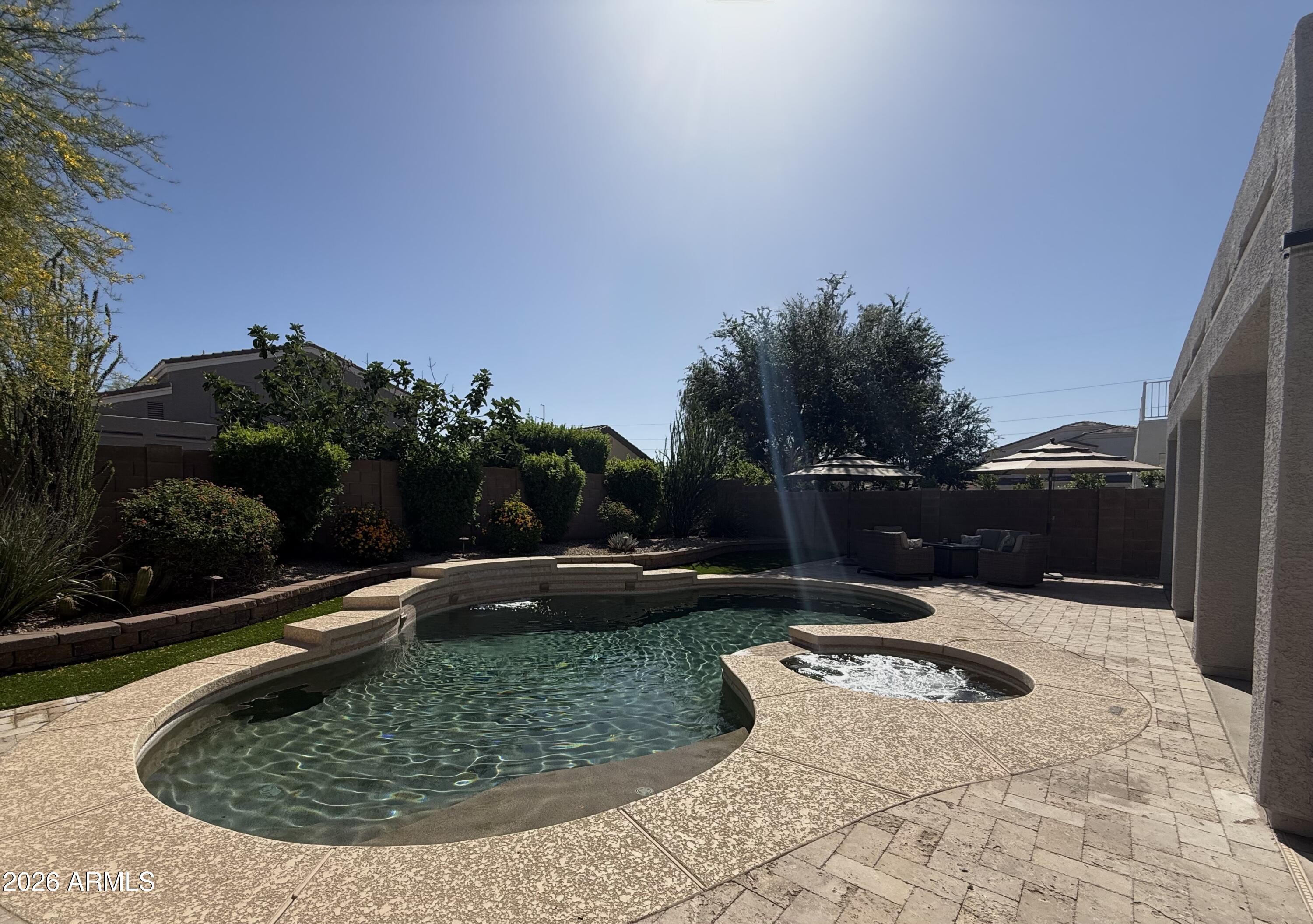 2538 E MINE CREEK Road