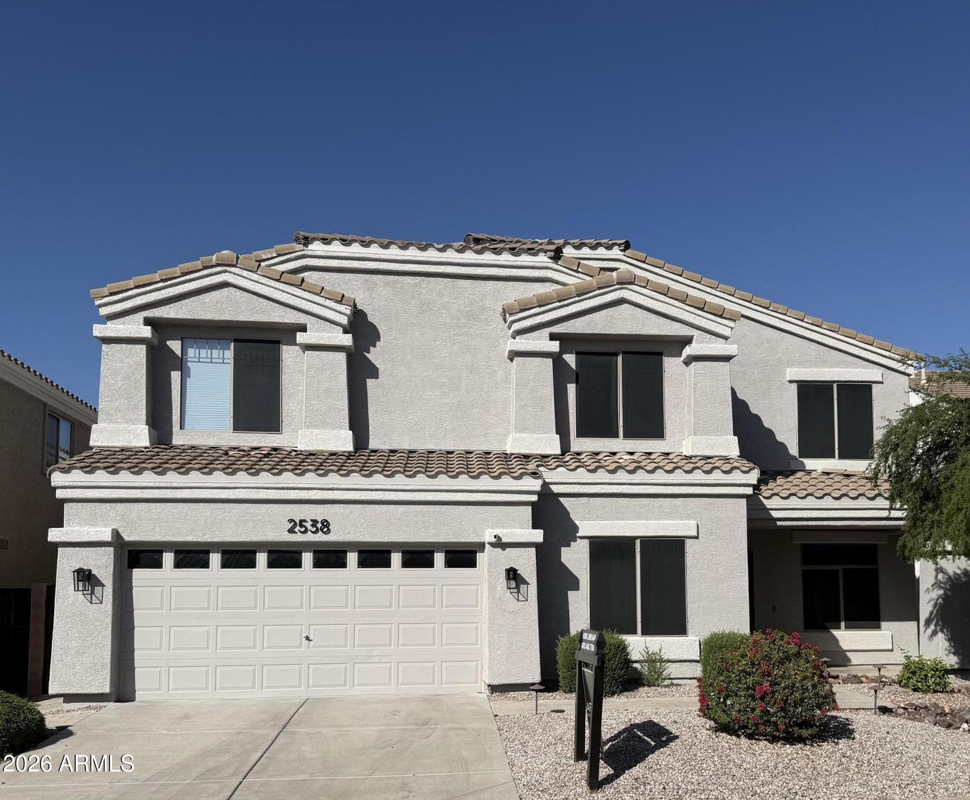 2538 E MINE CREEK Road