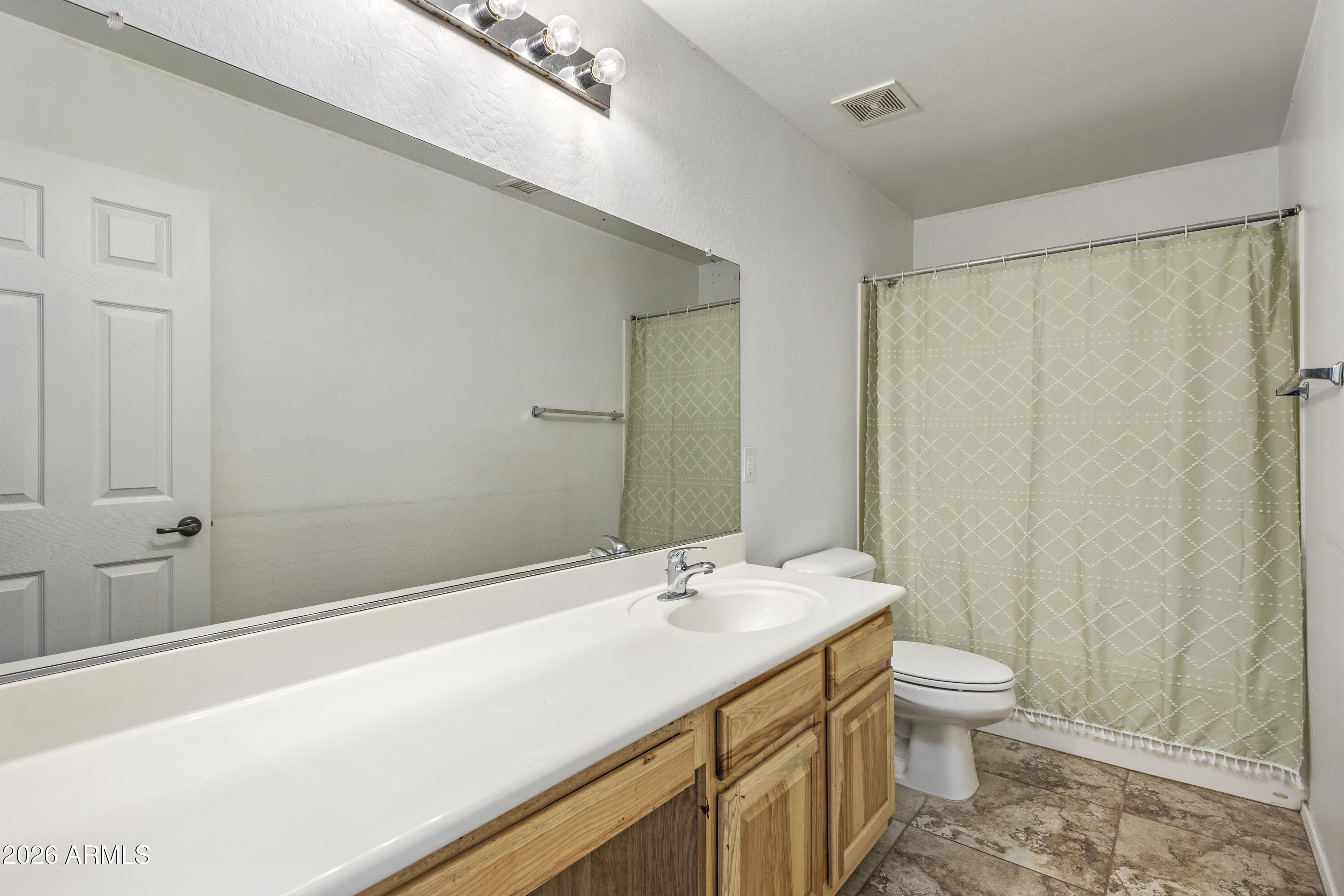 2538 E MINE CREEK Road