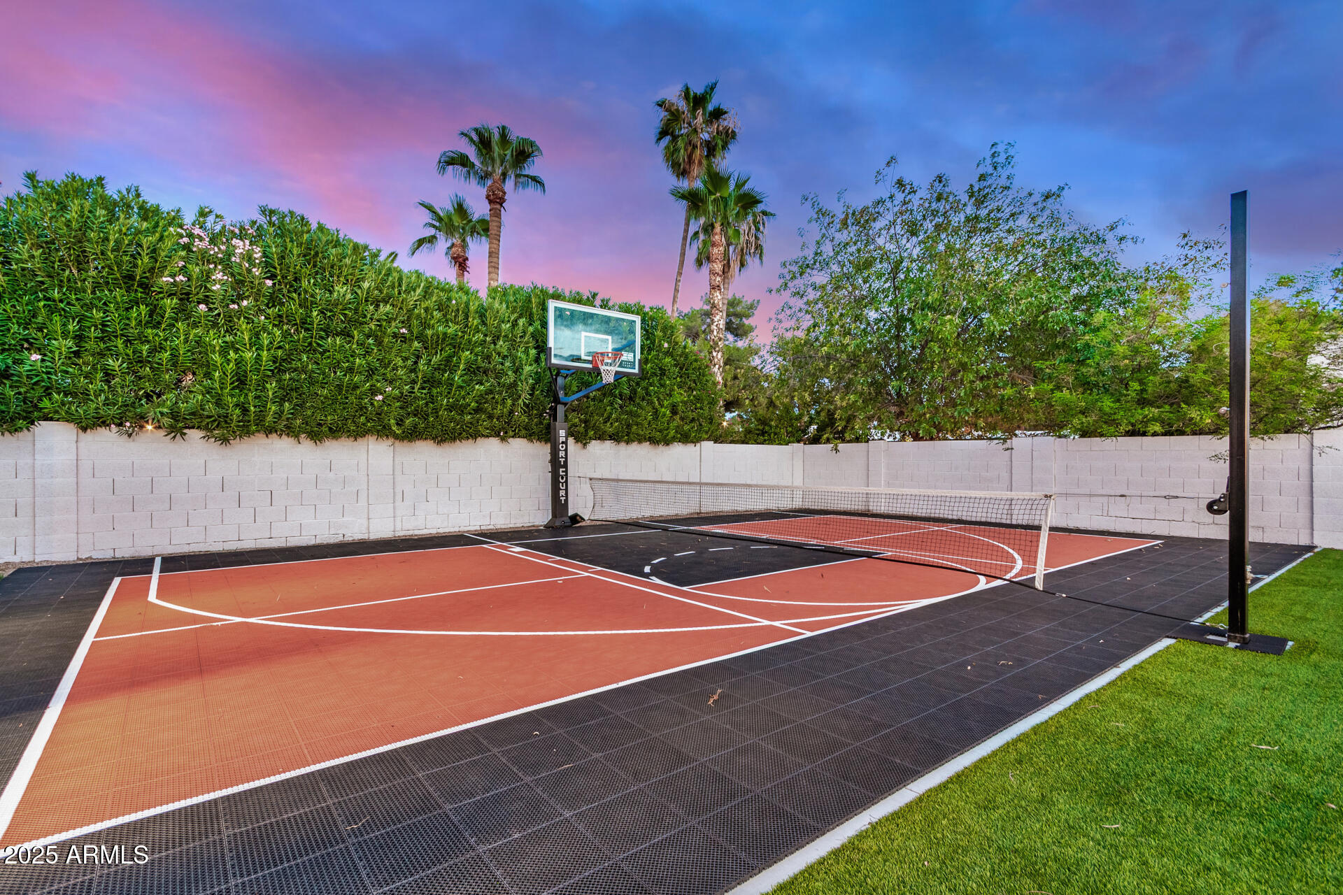 5839 E VOLTAIRE Avenue