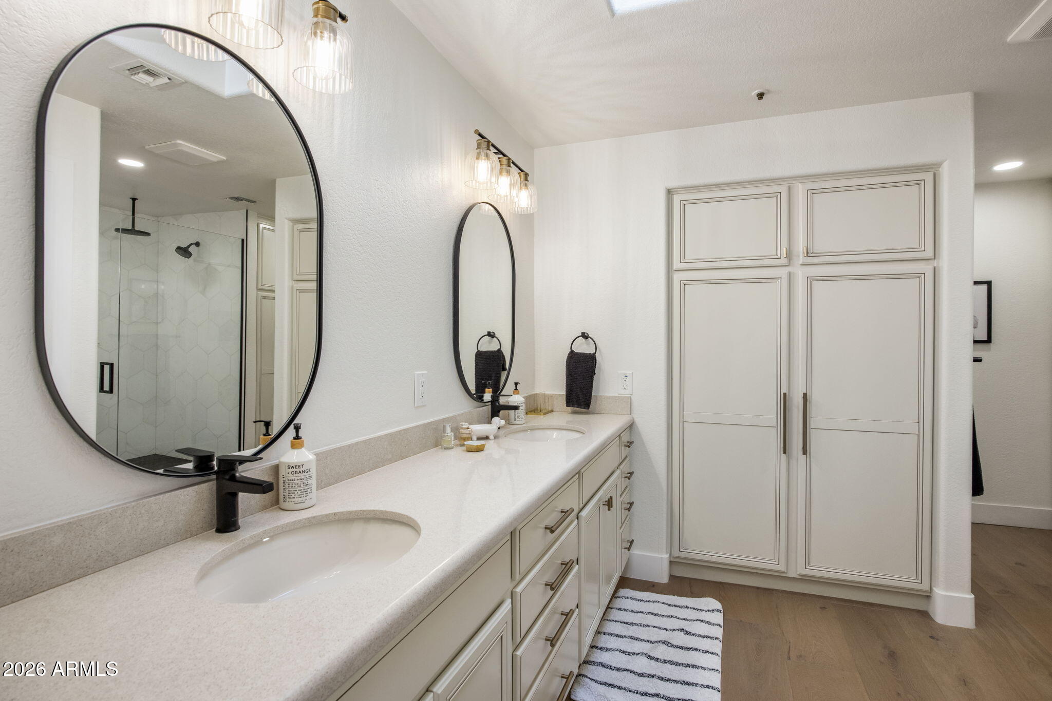 7783 E SPANISH OAKS Drive