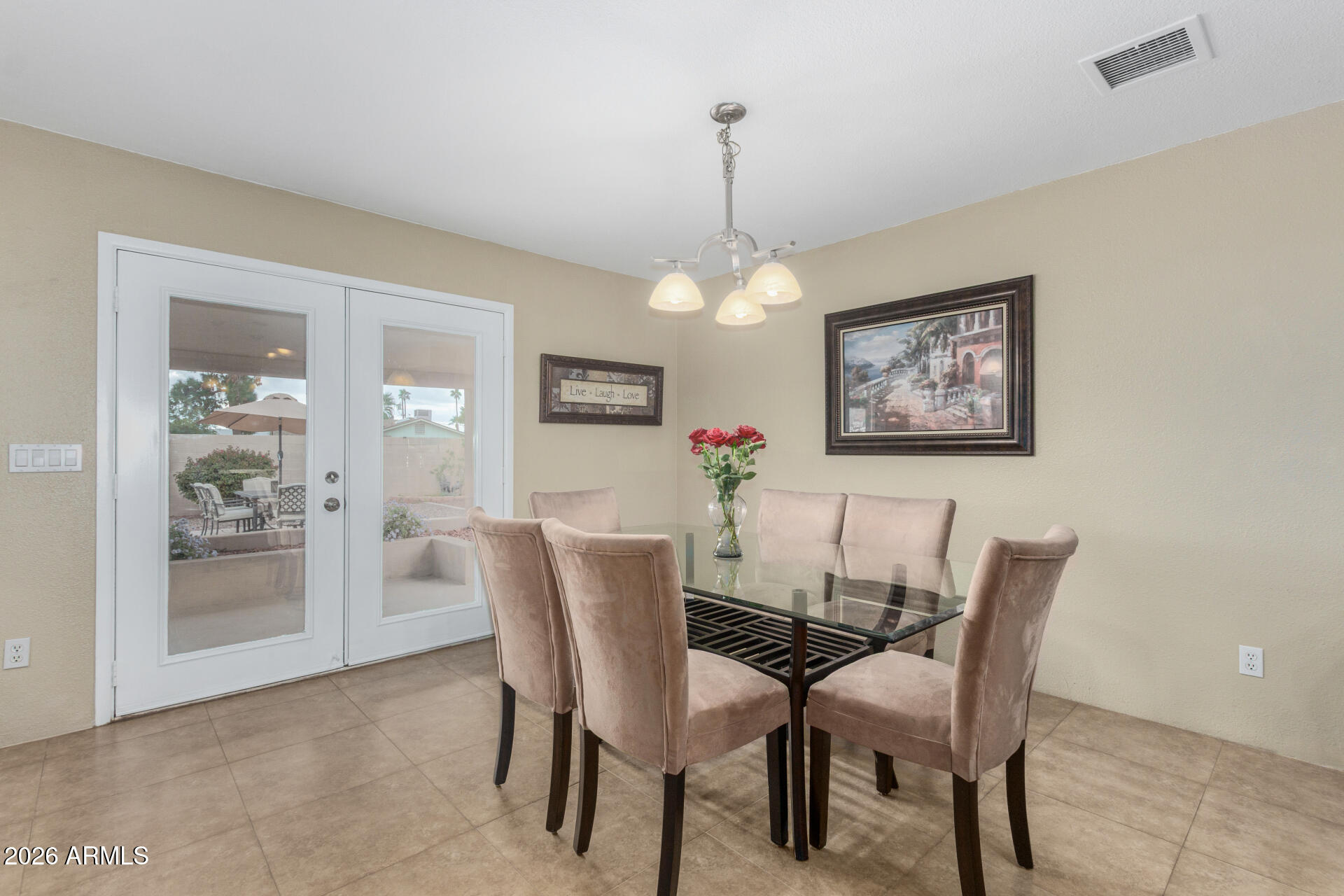 2143 W WILLOW Avenue