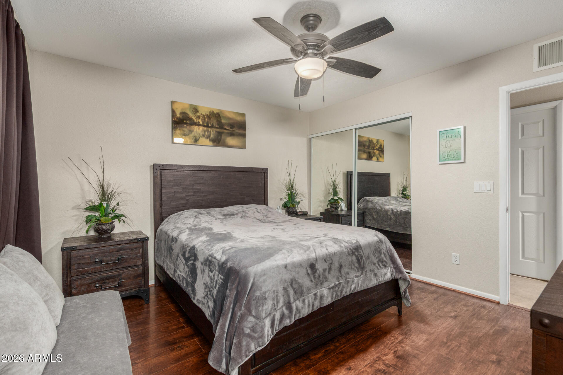 2143 W WILLOW Avenue