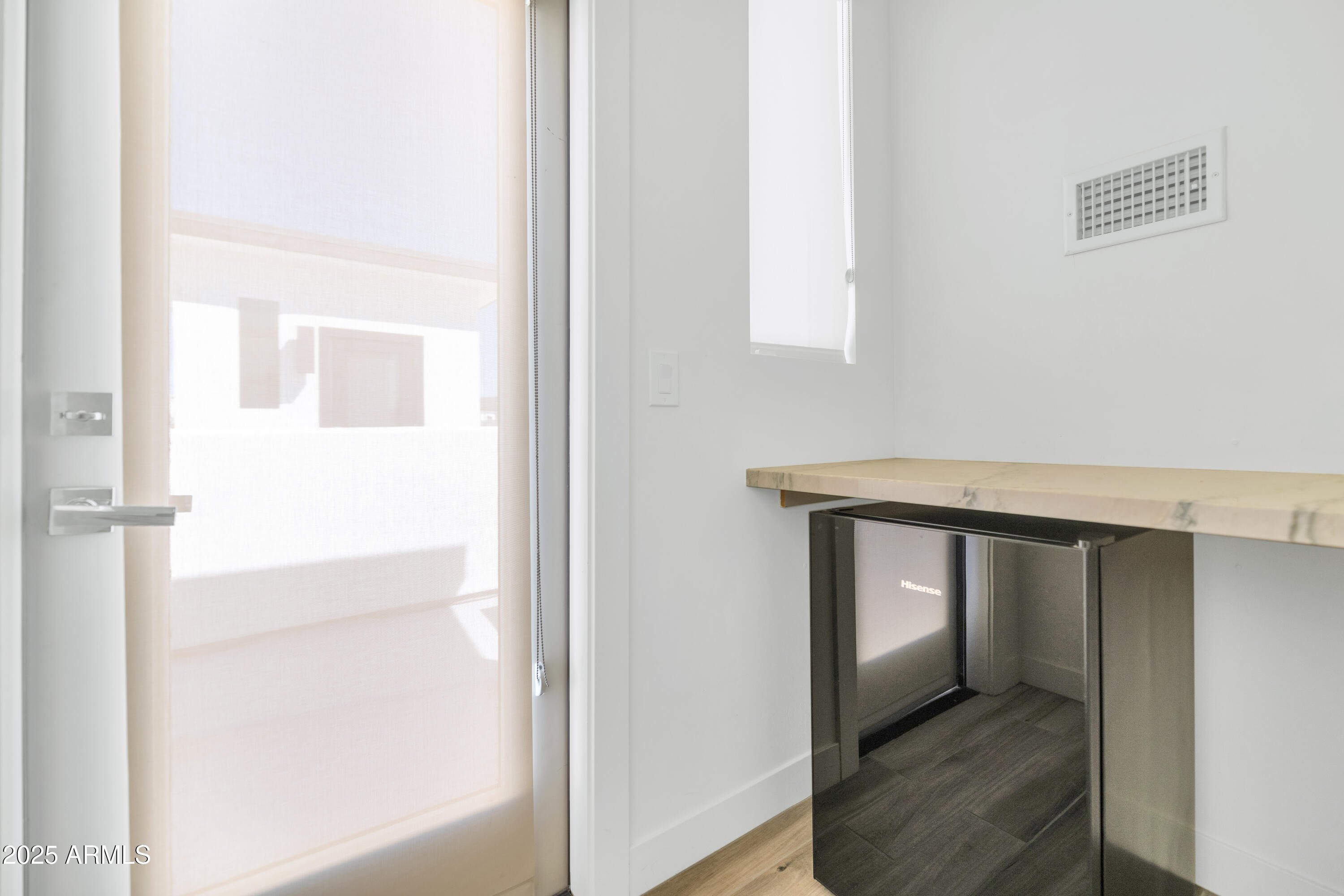 1717 E MORTEN Avenue 49