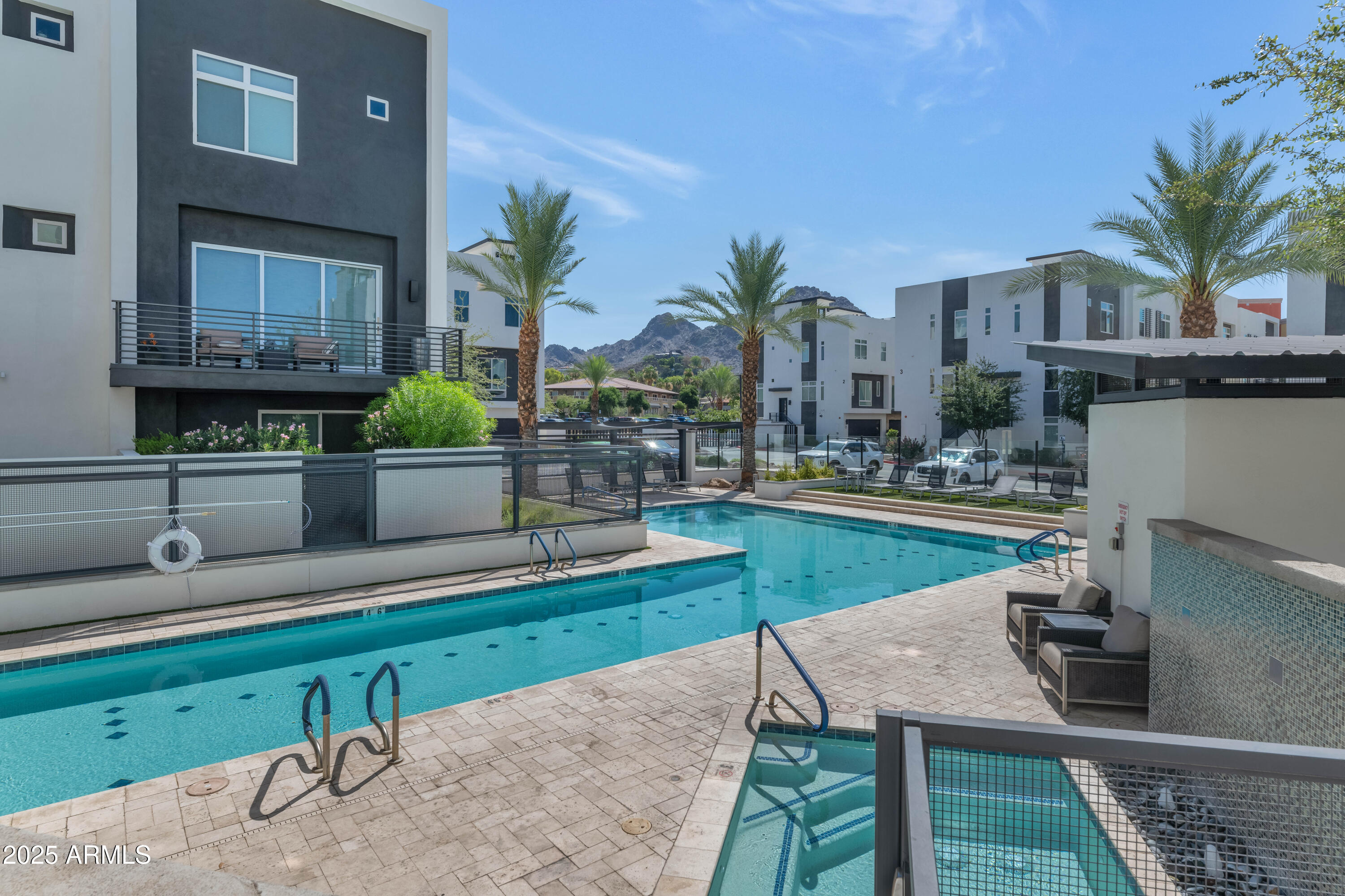 1717 E MORTEN Avenue 49