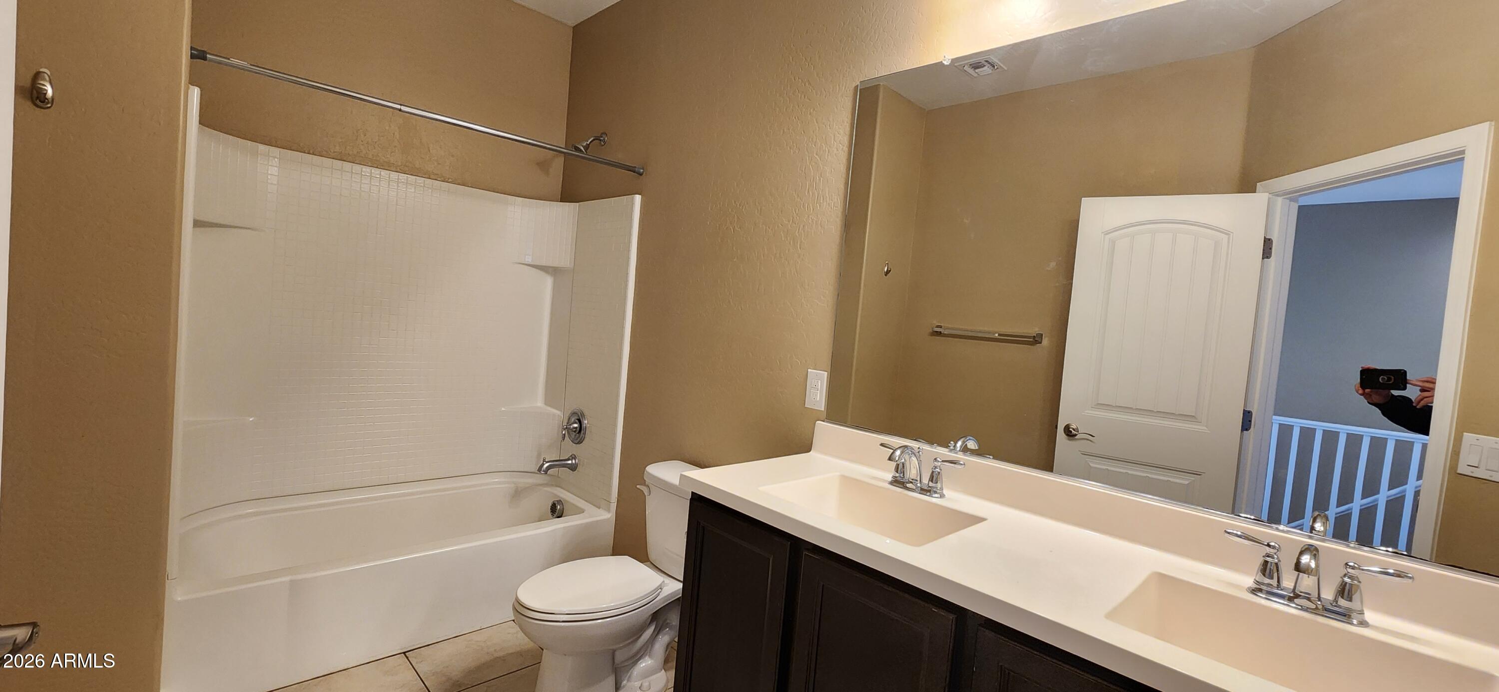 1367 S COUNTRY CLUB Drive 1239
