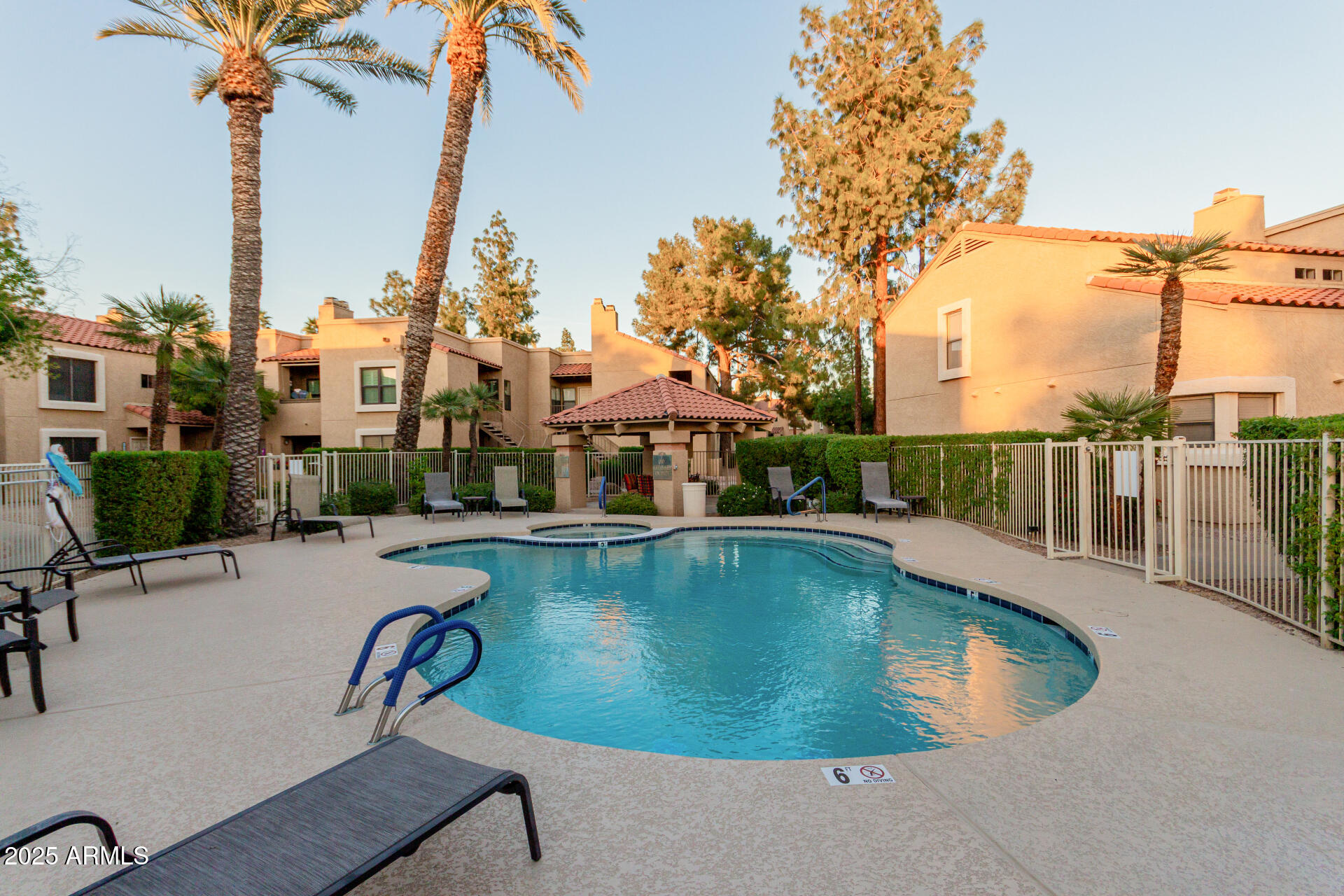 8787 E MOUNTAIN VIEW Road 2014