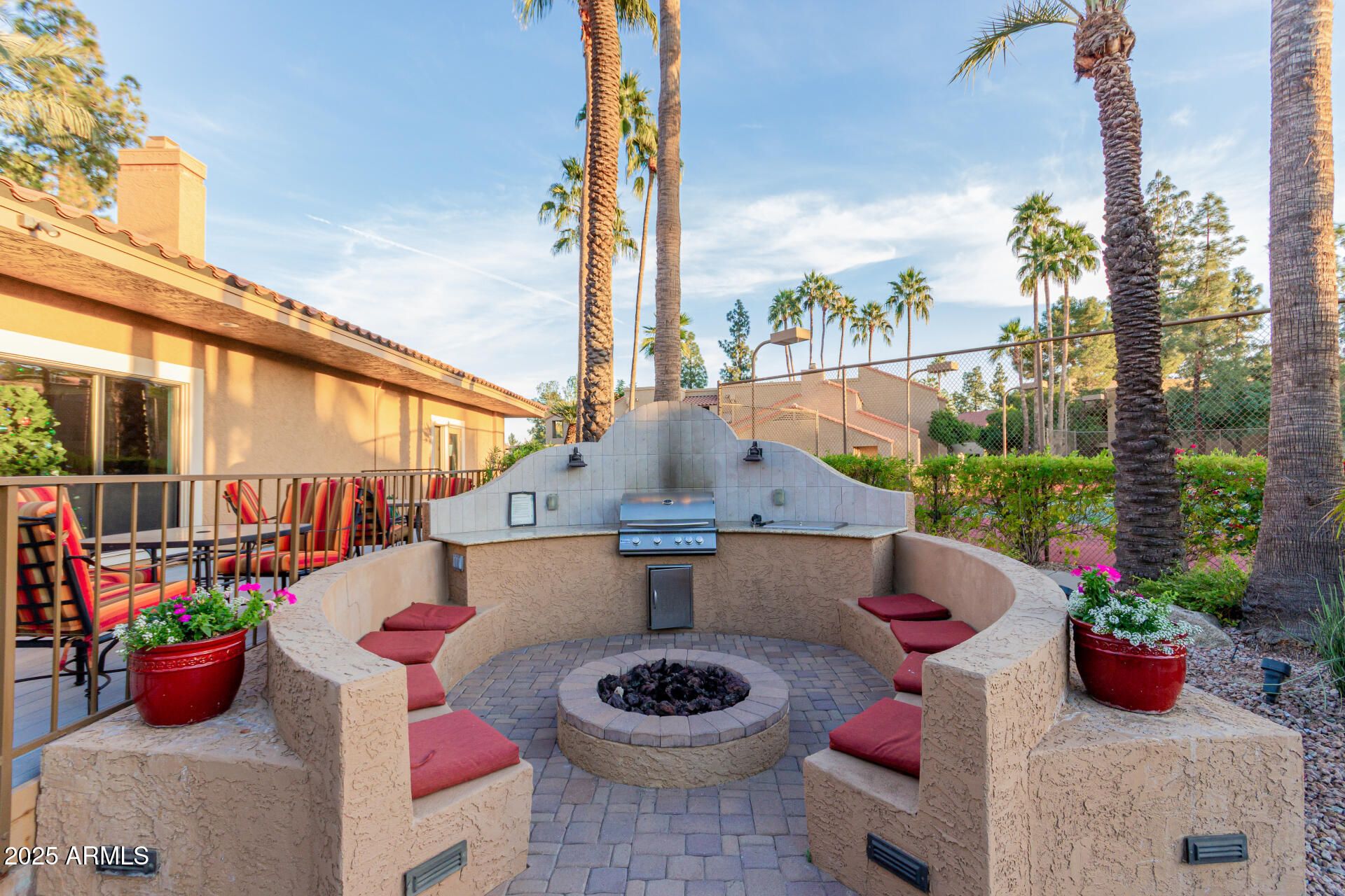 8787 E MOUNTAIN VIEW Road 2014