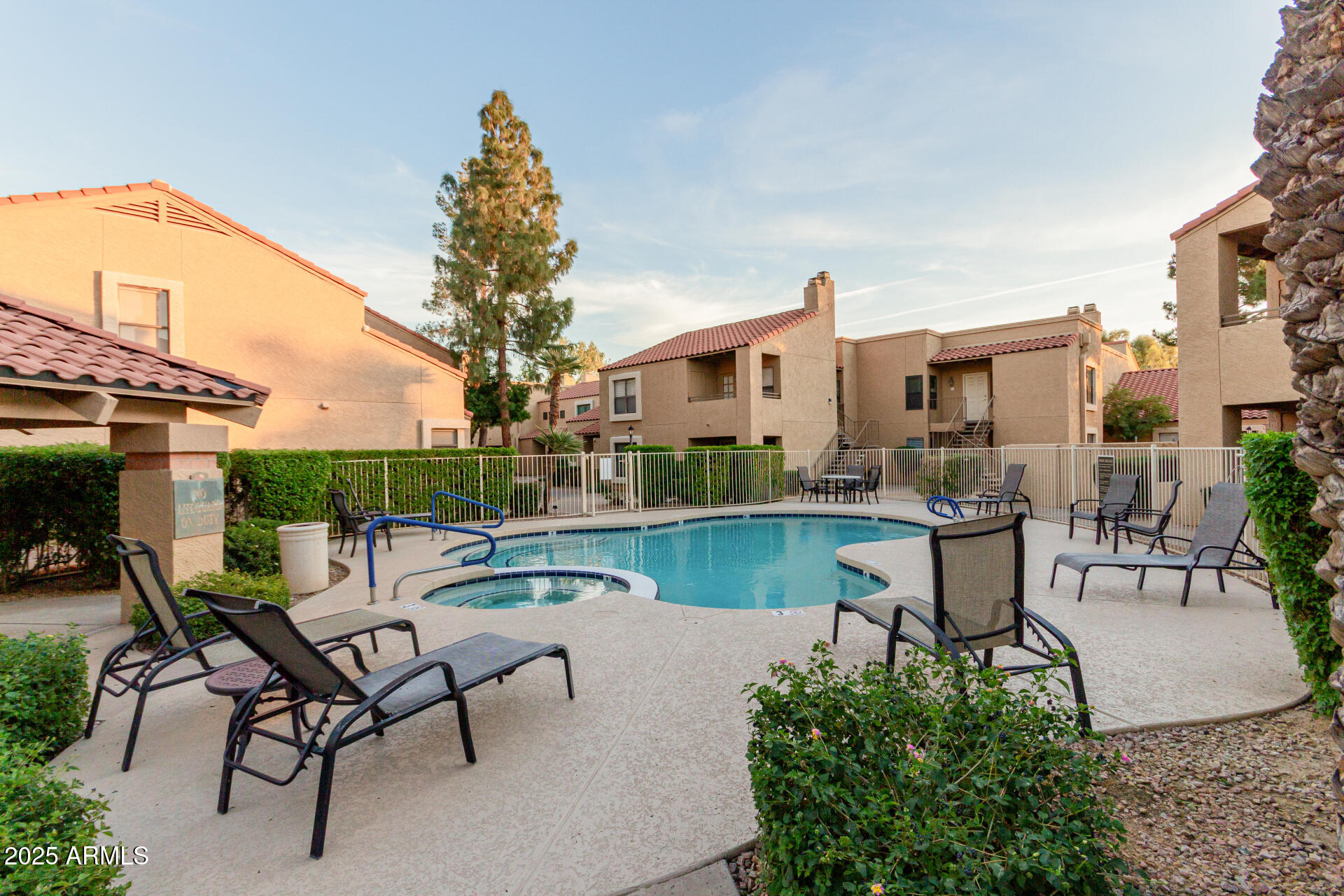 8787 E MOUNTAIN VIEW Road 2014