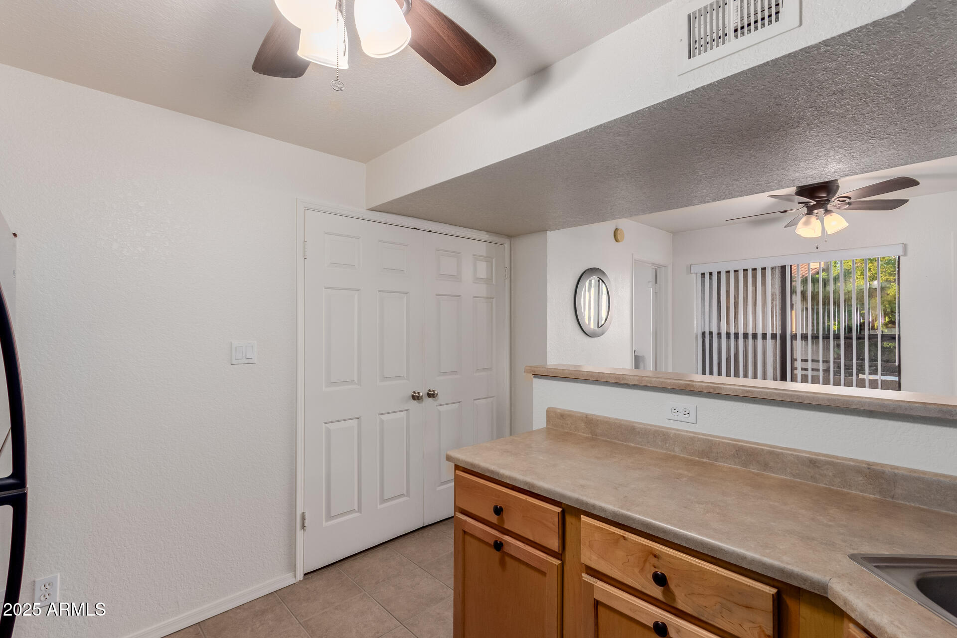 8787 E MOUNTAIN VIEW Road 2014