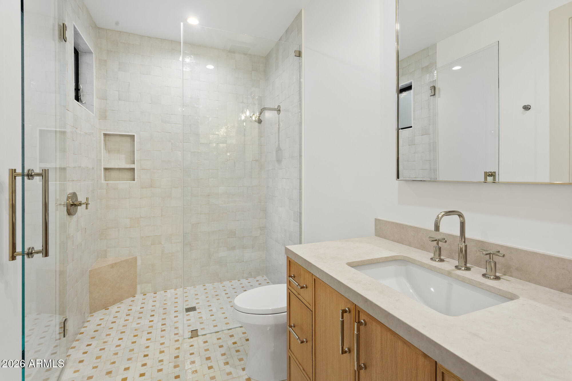 4605 E ROCKRIDGE Road